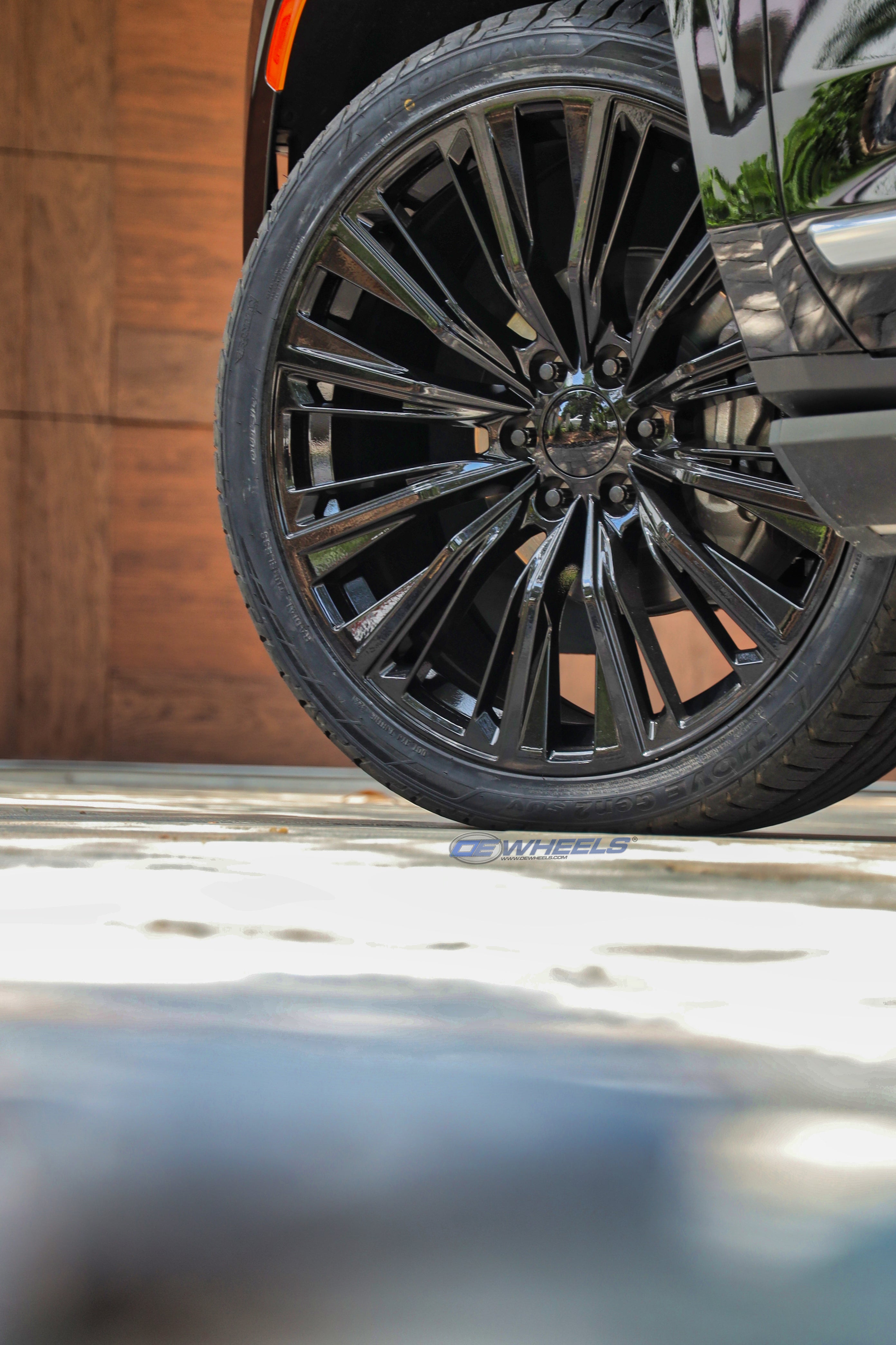 OE Wheels CA93-24100-6550-28B 24" Replica fits Cadillac Escalade Gloss Black
