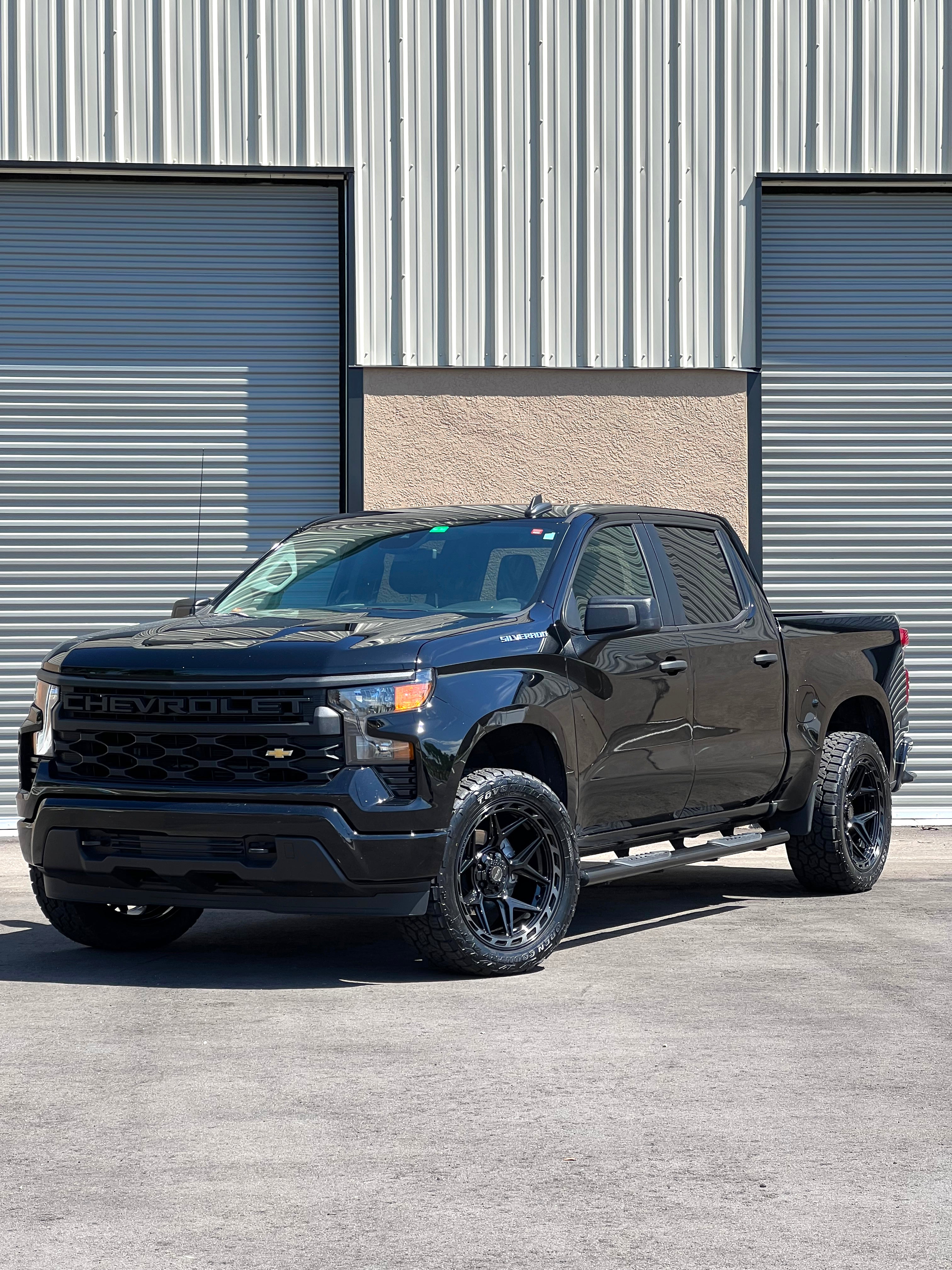 4PLAY 4P55-20100-6D55-18BBT Gen3 20x10 6x135mm & 6x5.5" -18et in Brushed Black