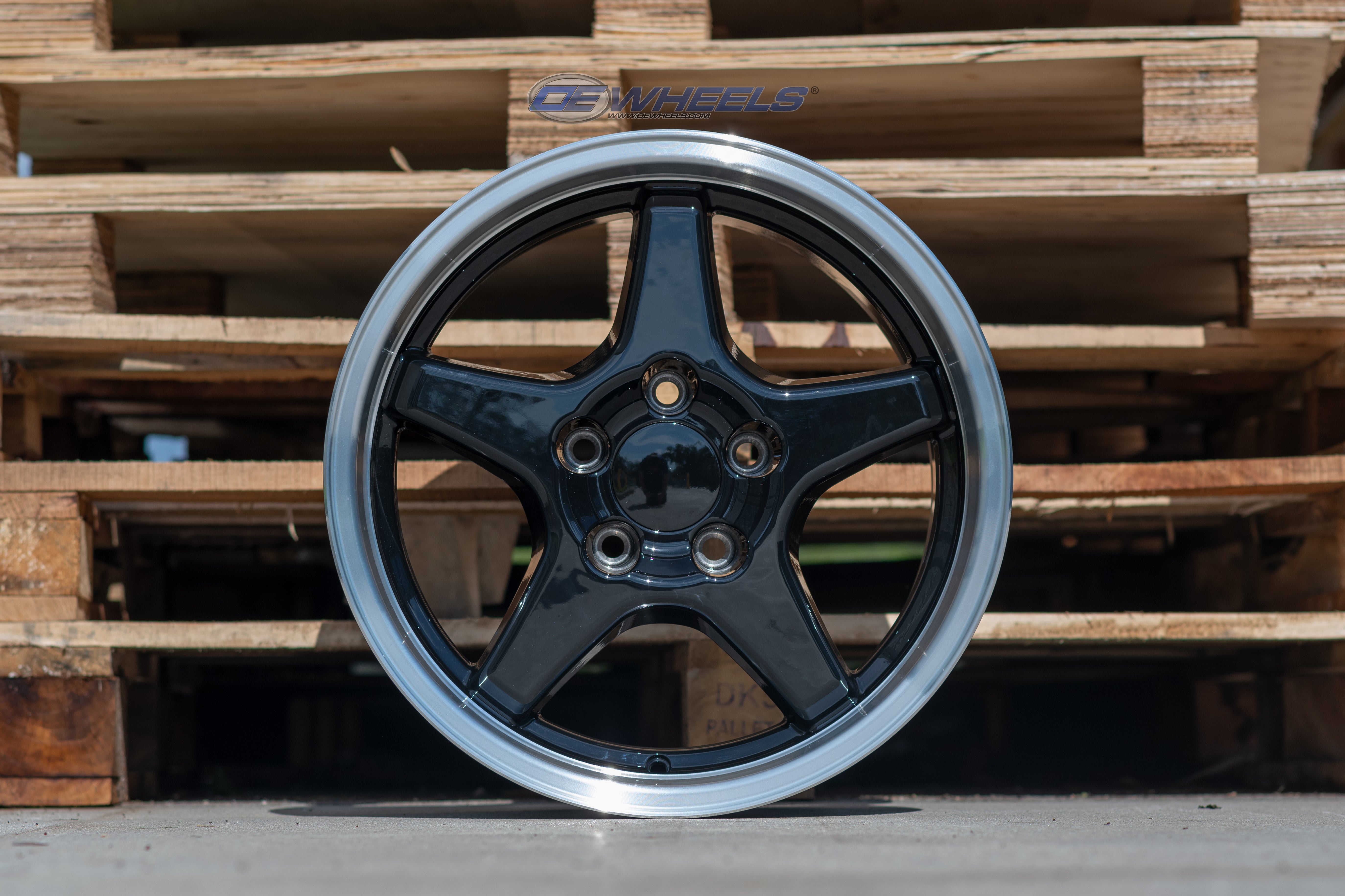 OE Wheels CV01-17110-5475-50BM 17" Replica fits Chevrolet Corvette ZR1 Black