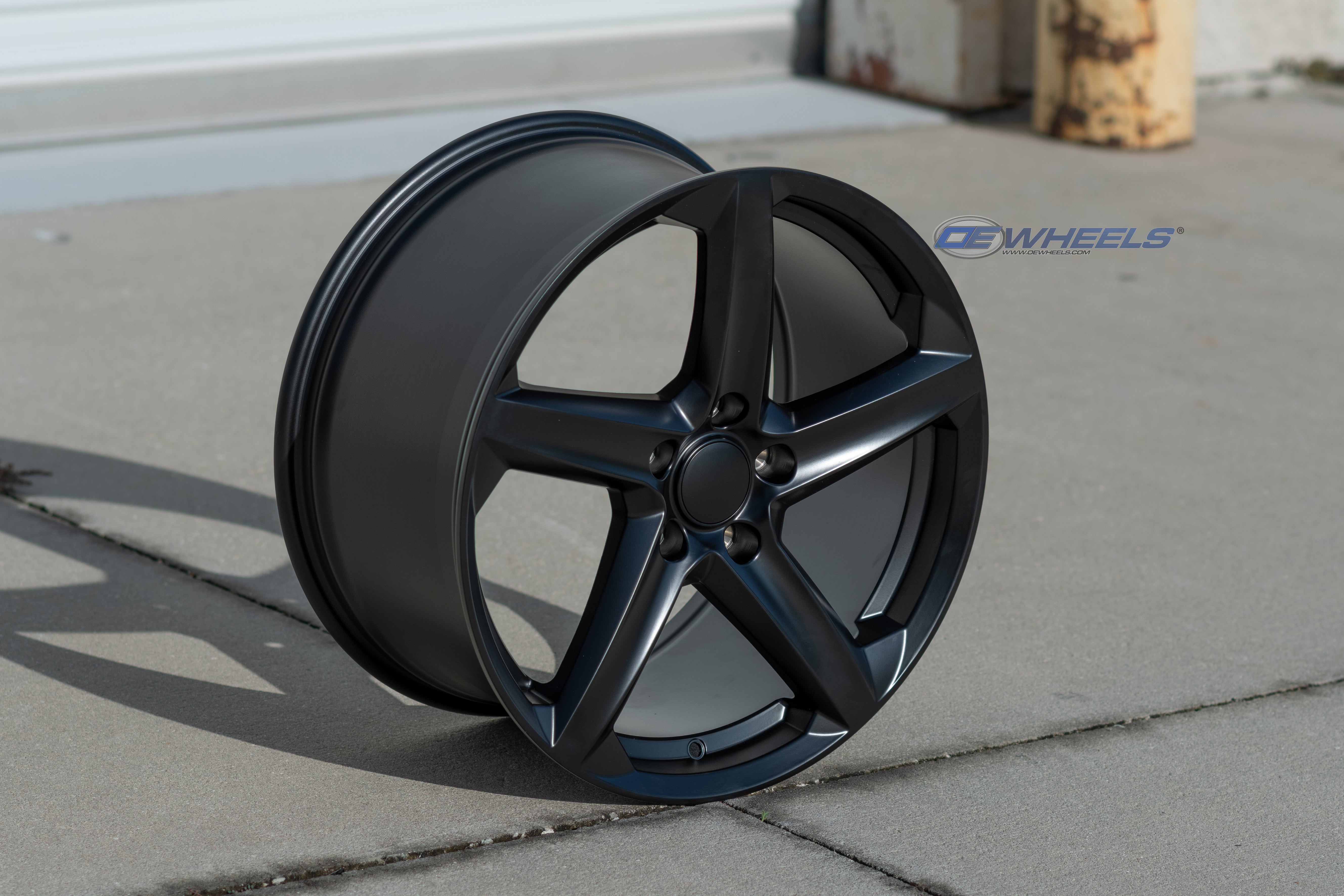 OE Wheels CV02C-19100-5475-73B1 19" Replica fits Chevrolet C7 Corvette Satin