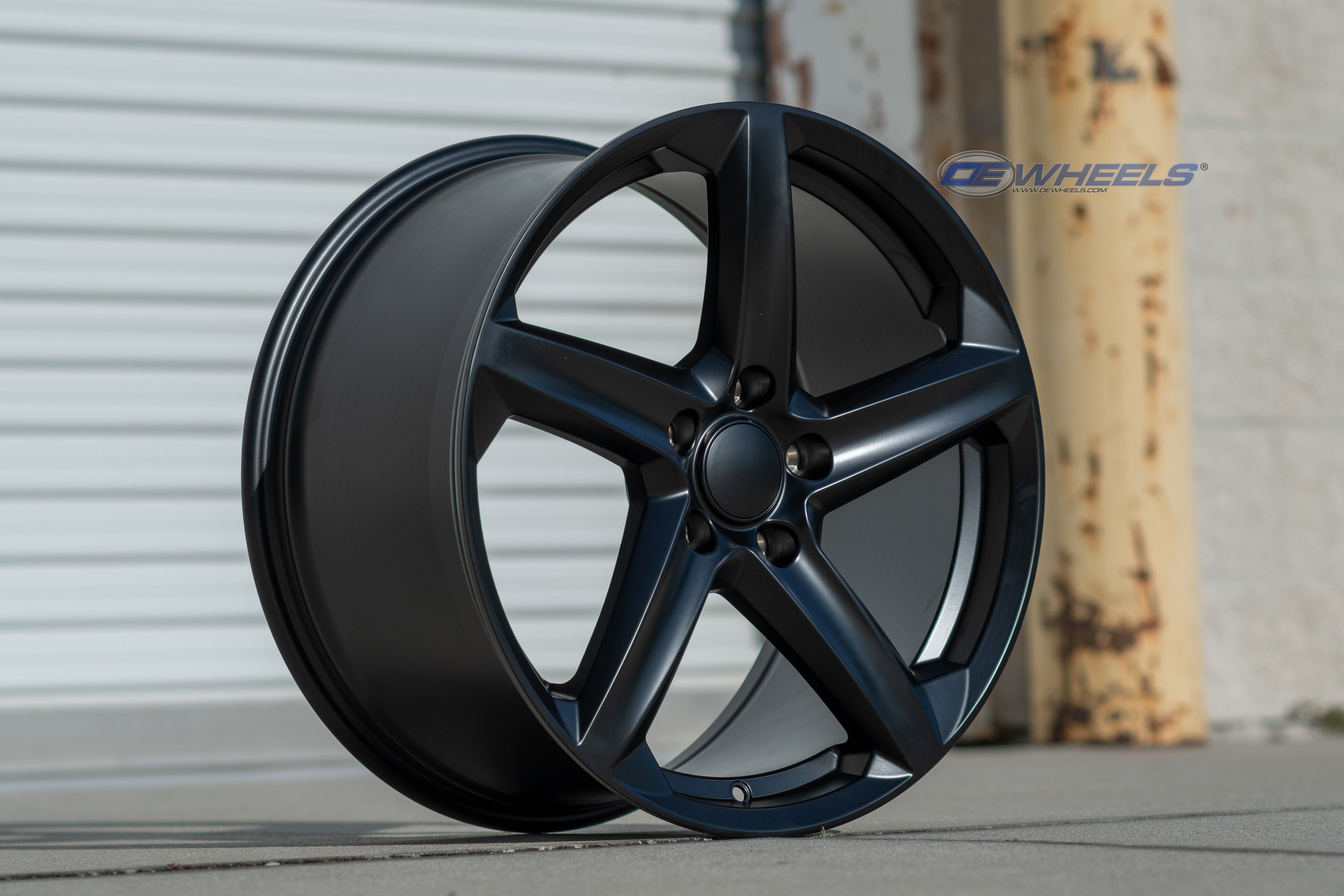 OE Wheels CV02C-19100-5475-73B1 19" Replica fits Chevrolet C7 Corvette Satin