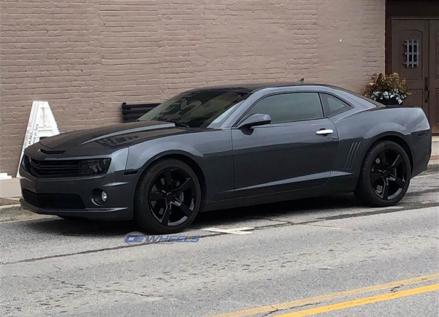 OE Wheels CV11-20090-5120-35B 20" Replica fits Chevrolet Camaro SS 20x9 Black