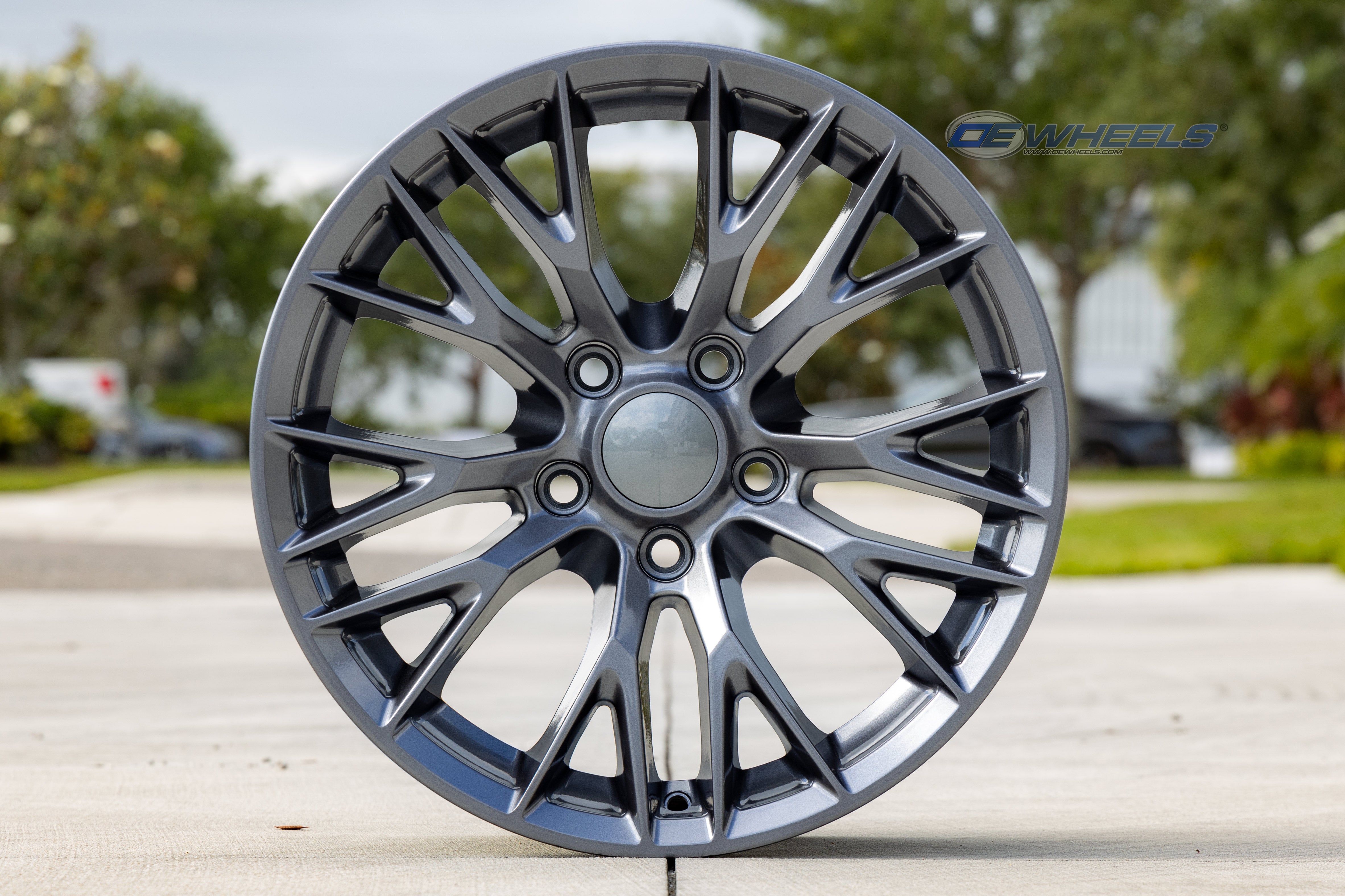 OE Wheels CV22B-18085-5475-56G 18" Replica fits Chevy Corvette C7 Z06 Gunmetal