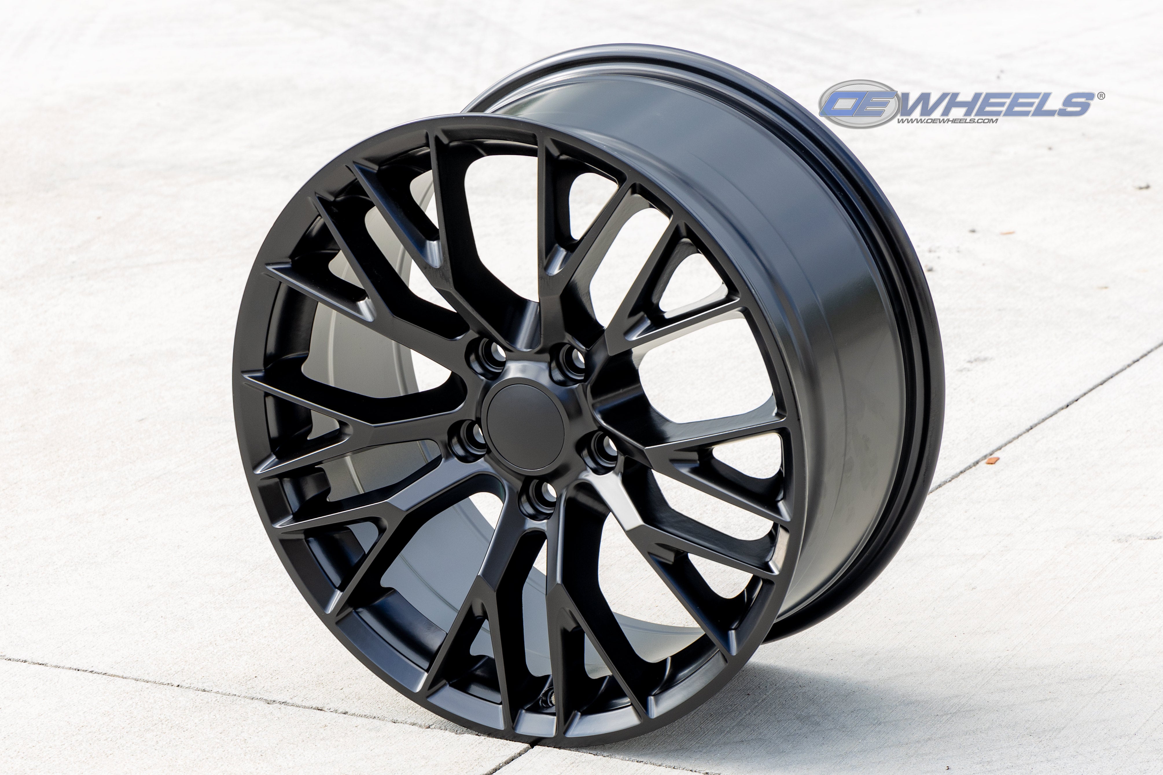 OE Wheels CV22-17095-5475-54B1 17" Replica fits Chevrolet Corvette C7 Z06 Black
