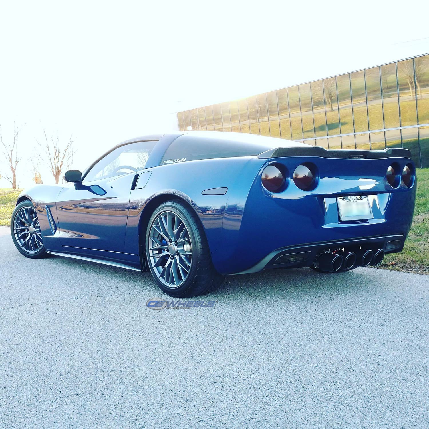 OE Wheels CV22B-19100-5475-79G 19" Replica fits Chevy Corvette C7 Z06 Gunmetal