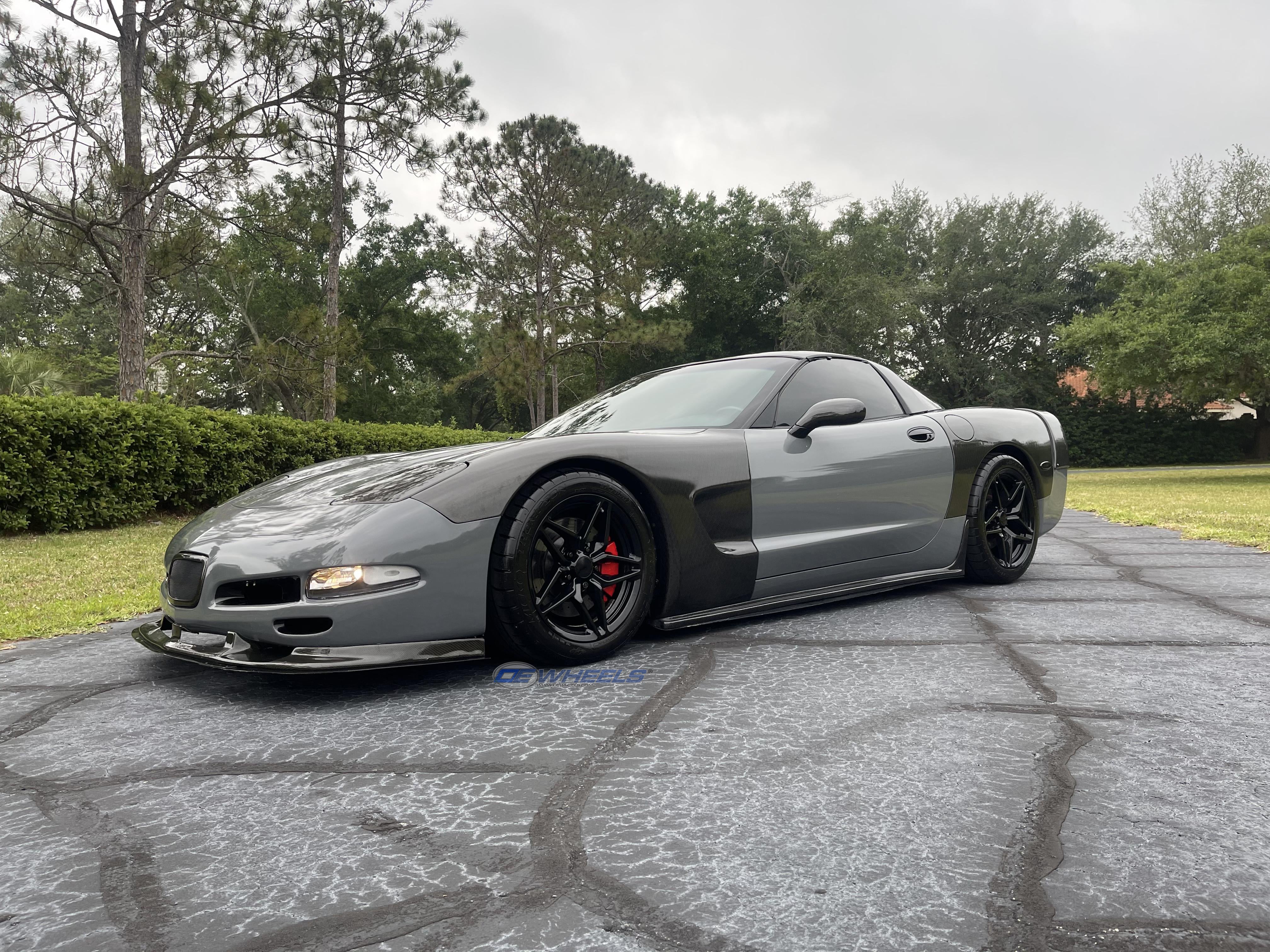 OE Wheels CV31-17095-5475-56B 17" Replica fits Chevrolet Corvette C7 ZR1 Black