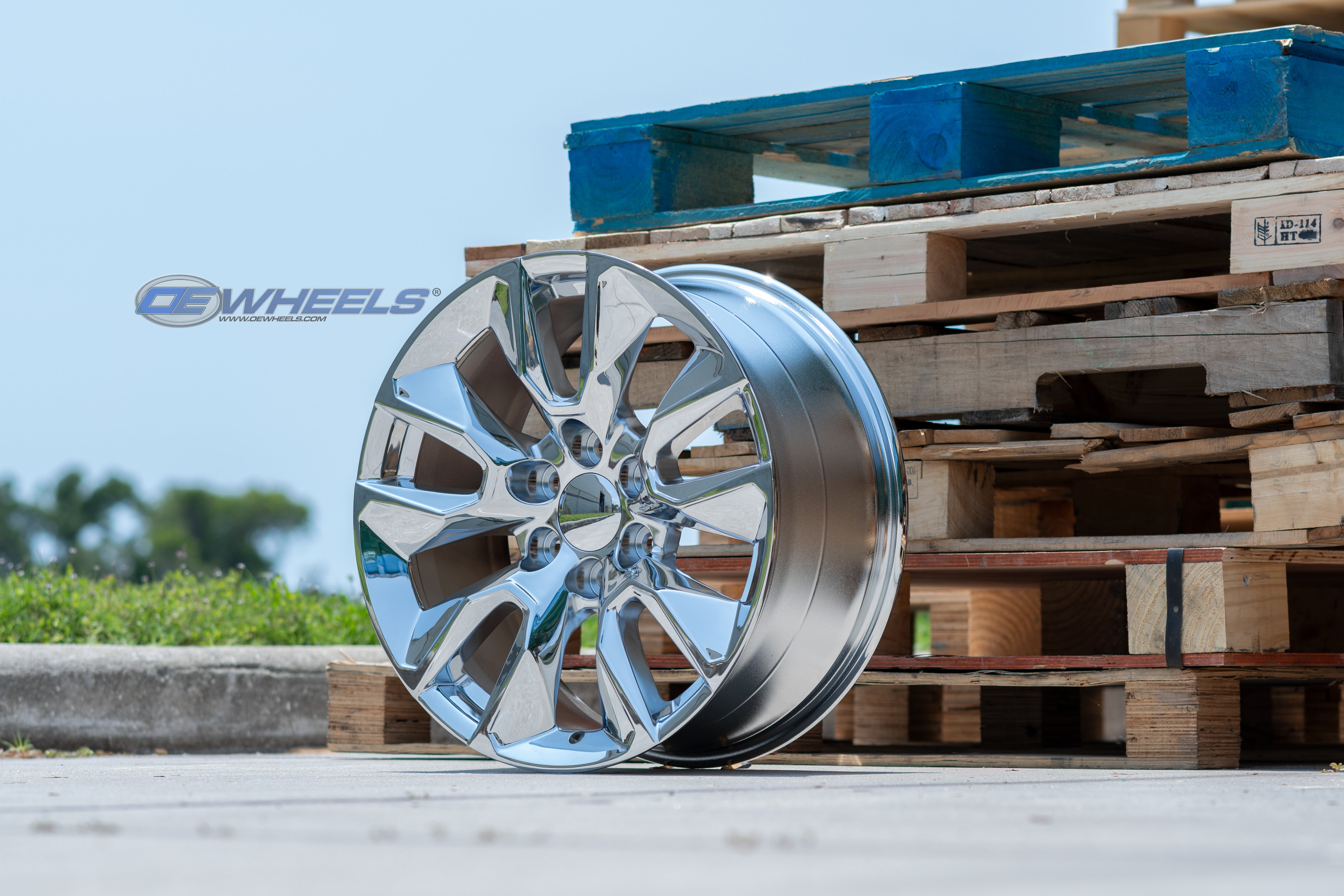 OE Wheels CV32-20090-6550-28C 20" Replica fits Chevrolet Silverado 20x9 Chrome