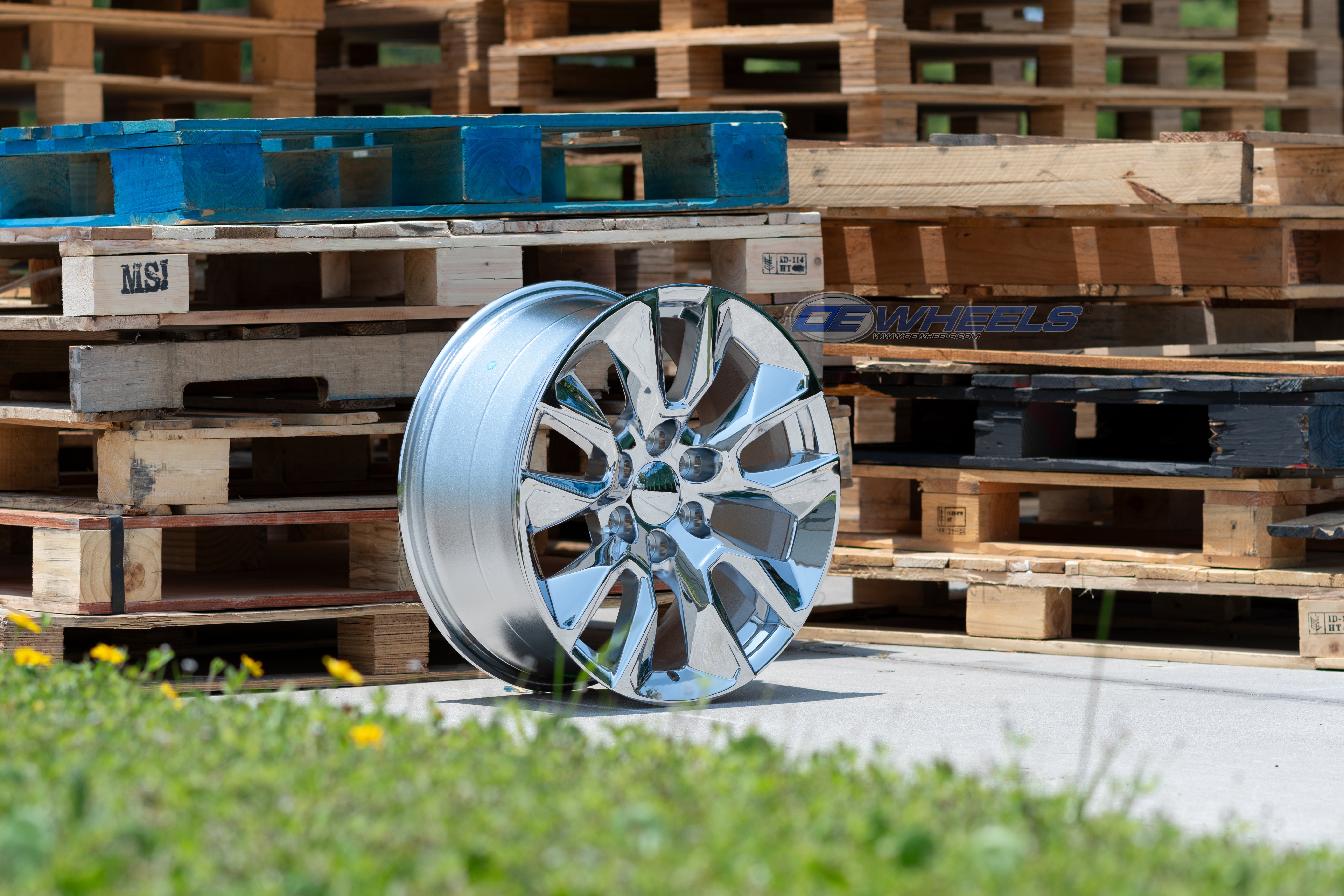 OE Wheels CV32-20090-6550-28C 20" Replica fits Chevrolet Silverado 20x9 Chrome