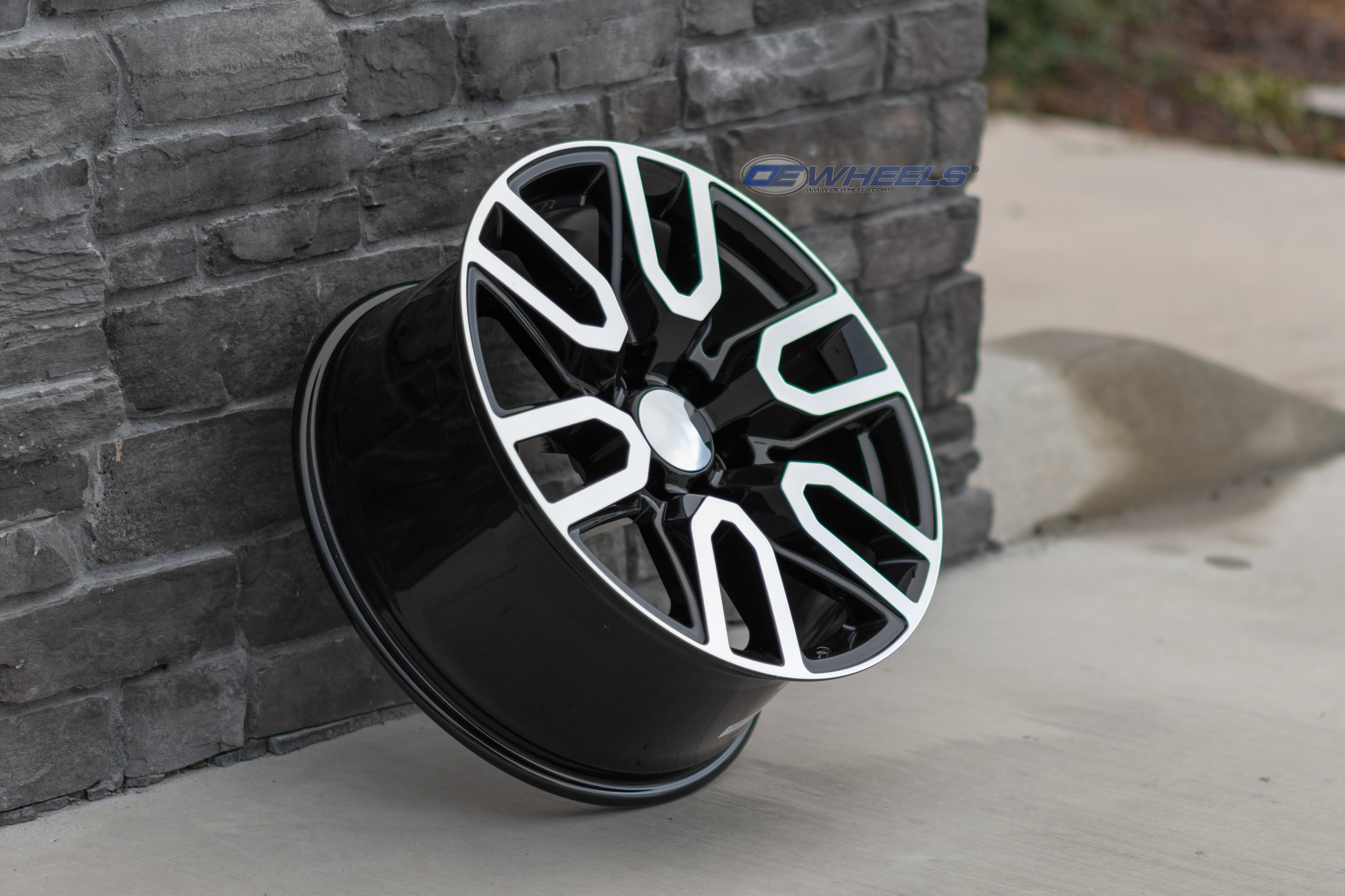 OE Wheels CV36-20090-6550-28MB 20" Replica fits GMC Sierra 20x9 Black Machined
