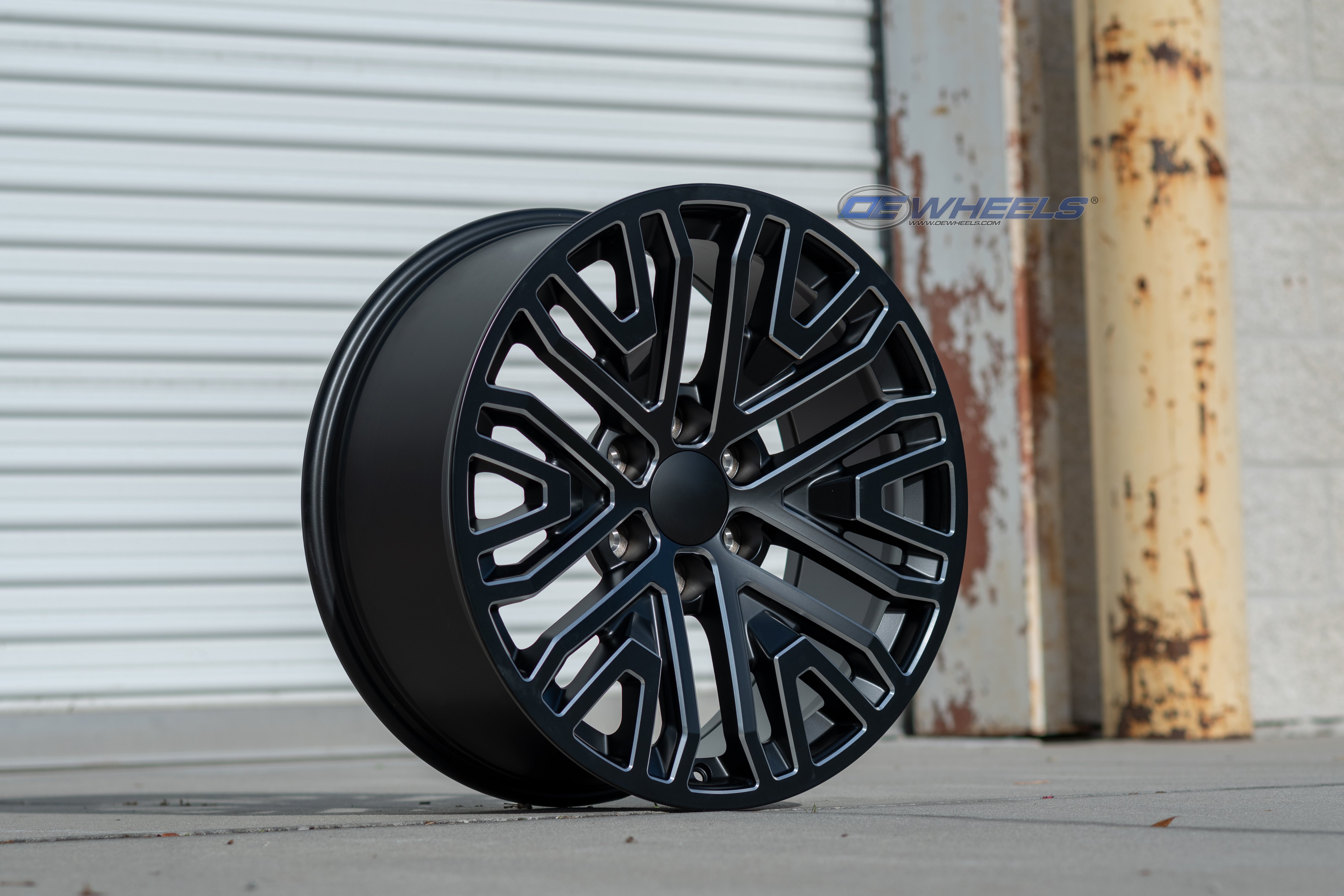 OE Wheels CV37-20090-6550-28B1M 20" Replica fits GMC Sierra 1500 Black Milled