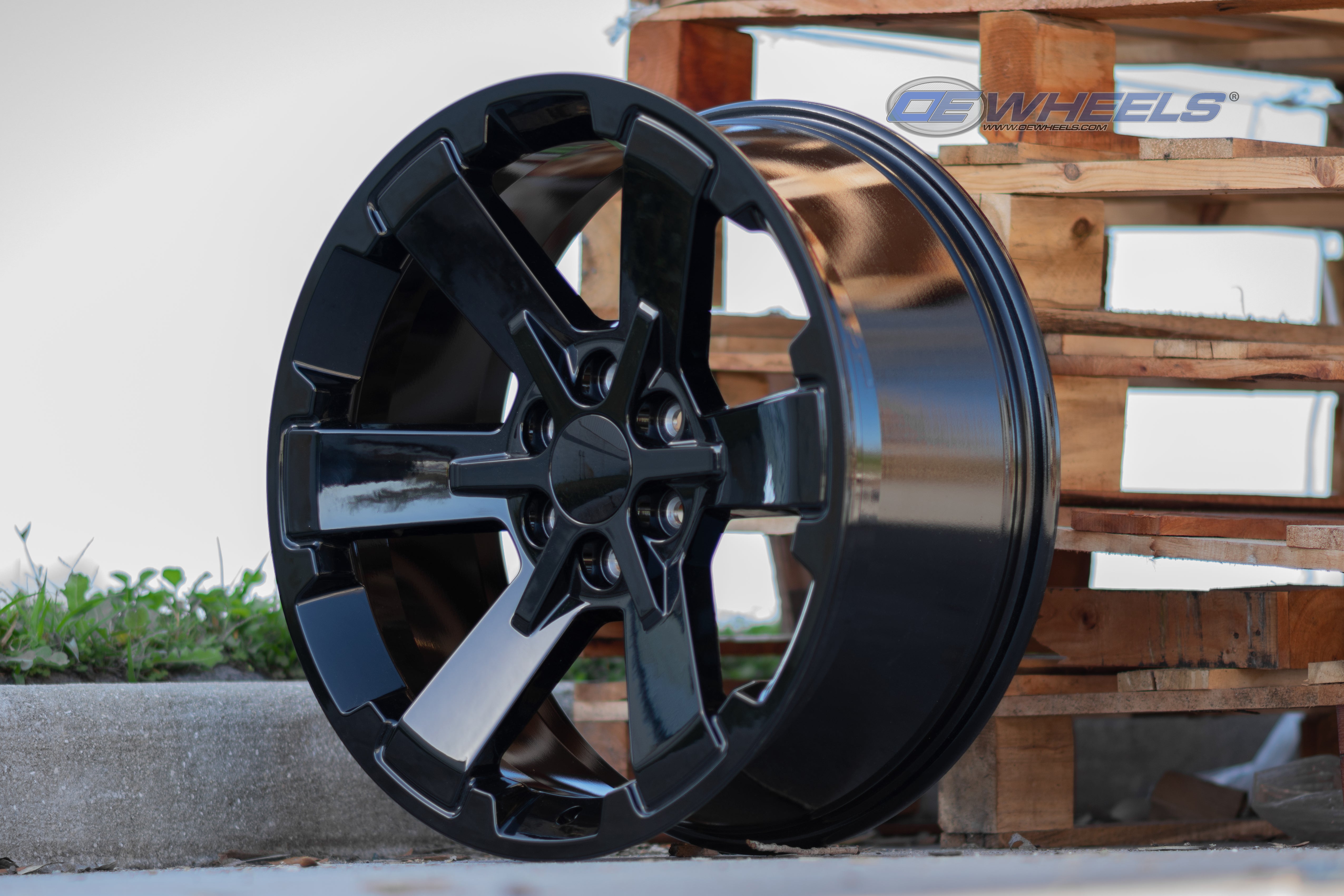 OE Wheels CV41B-22090-6550-24B 22" Replica fits Chevy Silverado Rally Gloss Blk