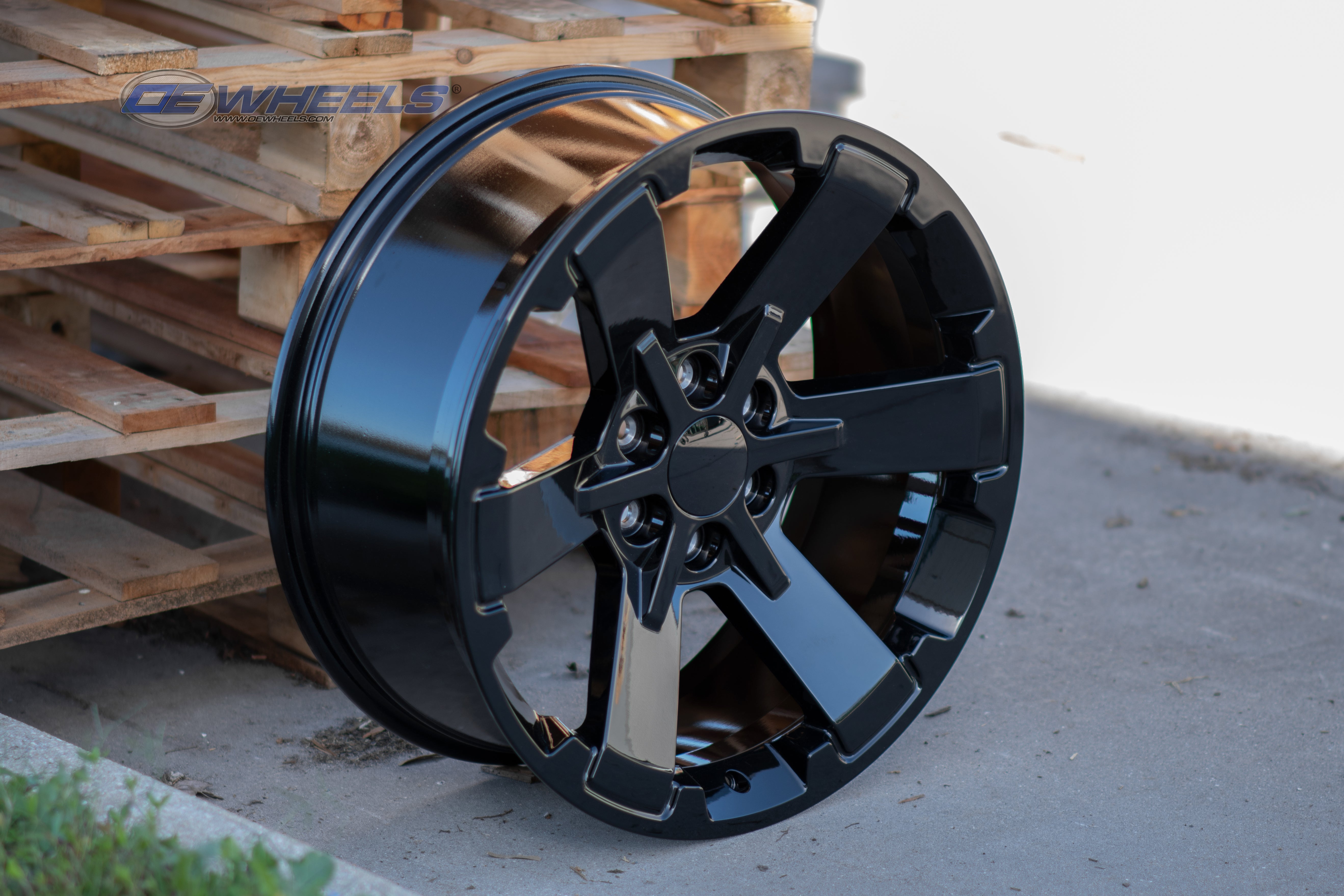 OE Wheels CV41B-22090-6550-24B 22" Replica fits Chevy Silverado Rally Gloss Blk