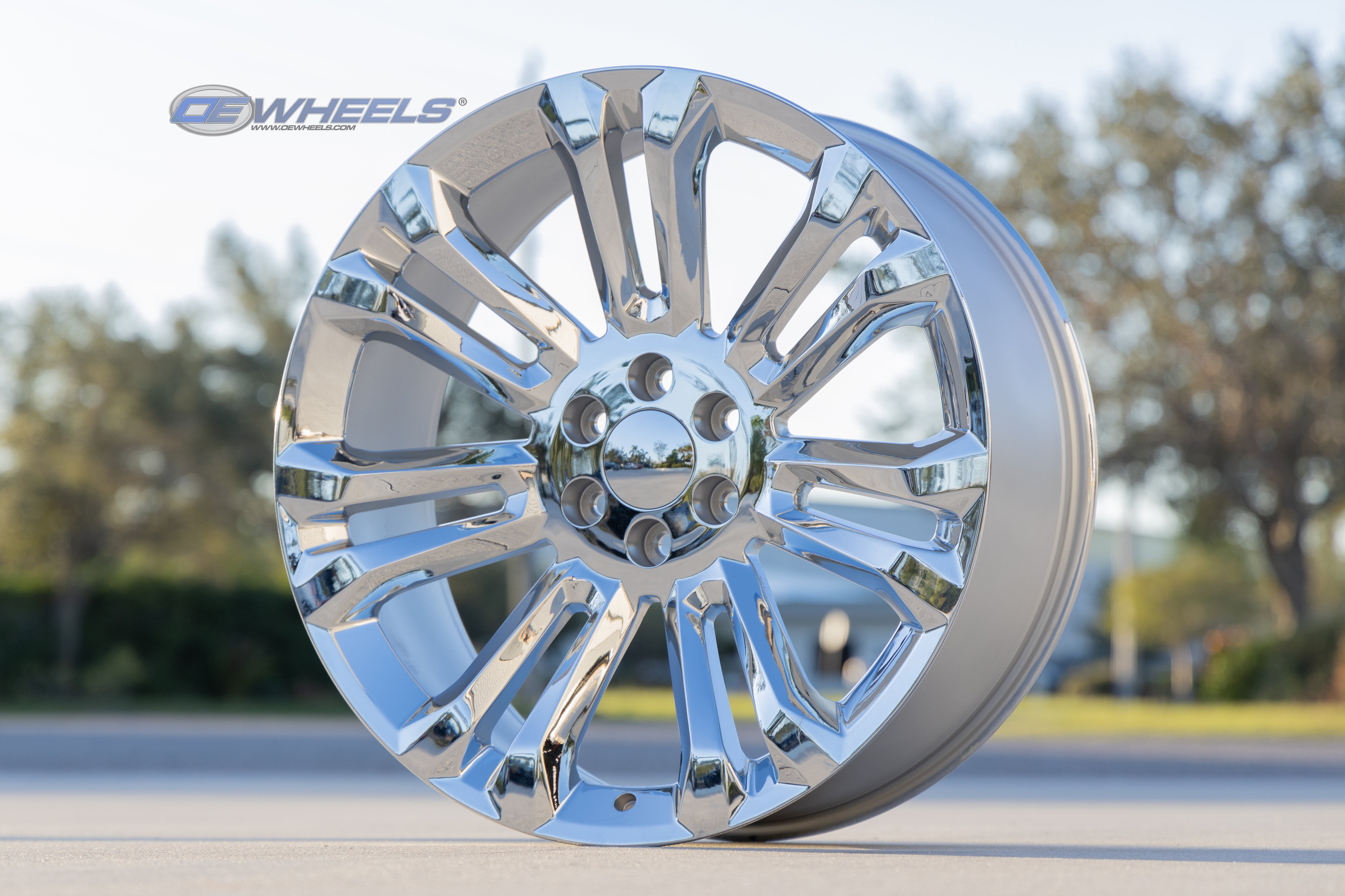 OE Wheels CV43B-22090-6550-24C 22" Replica fits Chevrolet Silverado 22x9 Chrome