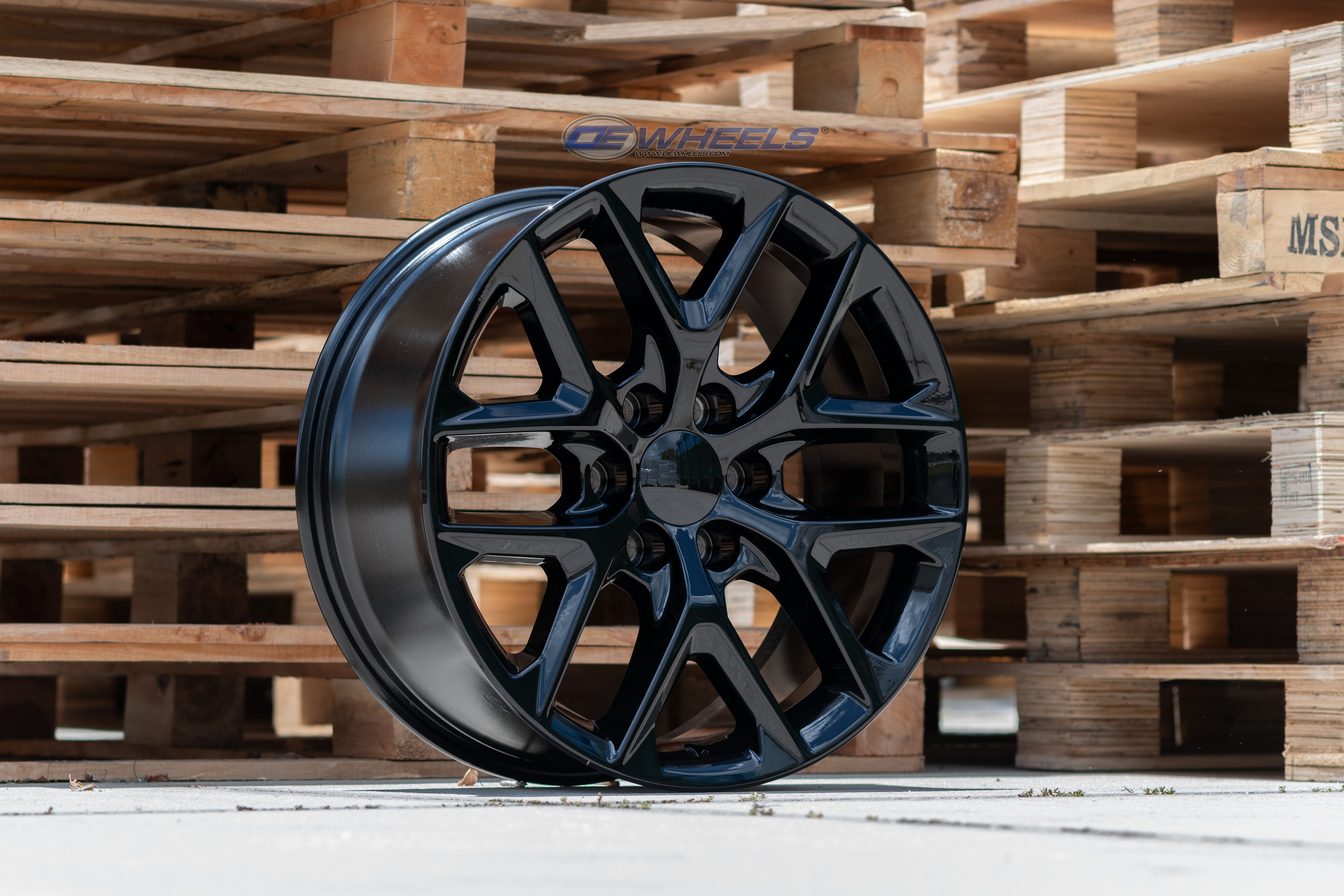 OE Wheels CV62-20090-6550-28B 20" Replica fits Chevrolet Silverado Gloss Black