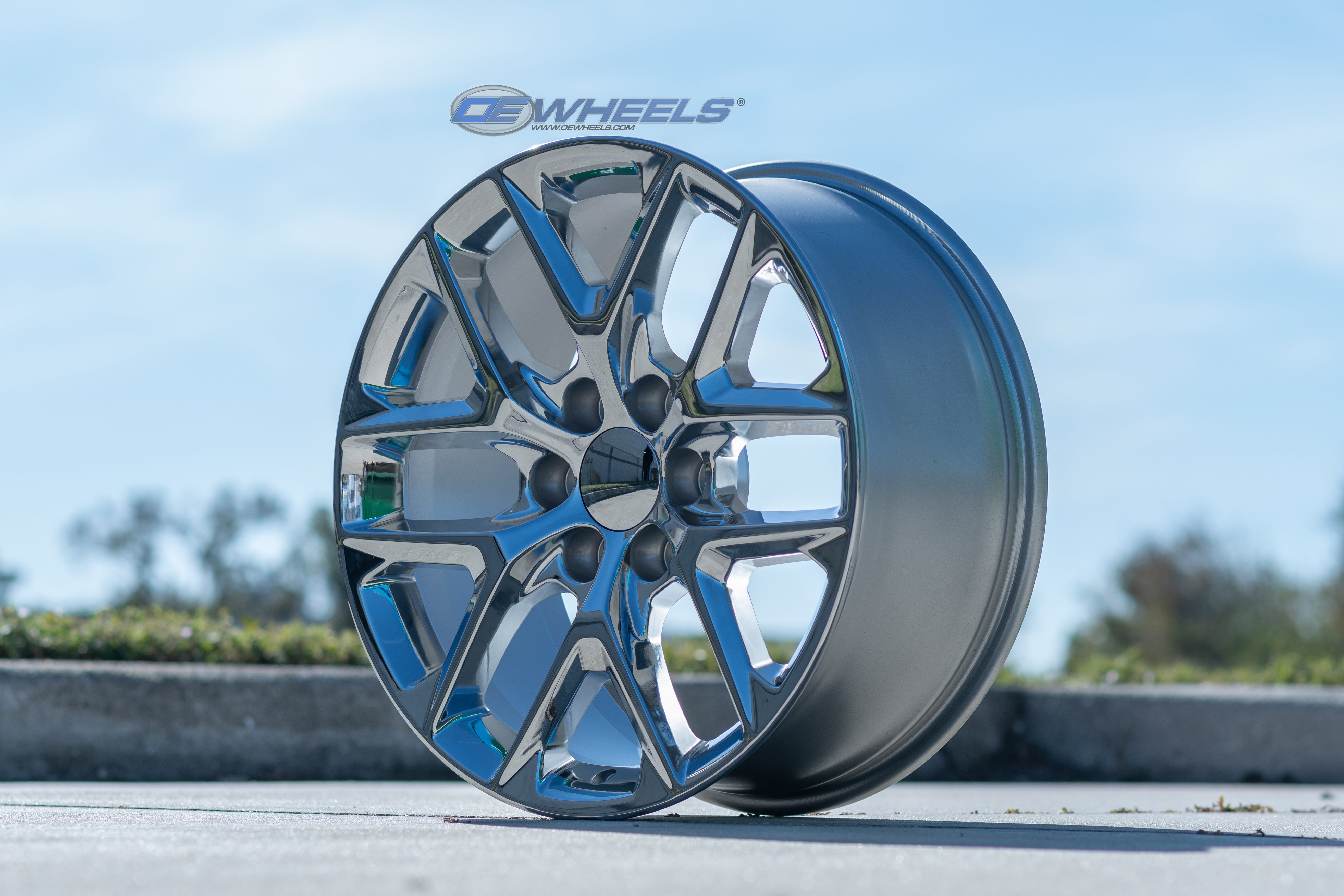 OE Wheels CV62-24100-6550-28C 24" Replica fits Chevrolet Silverado 24x10 Chrome
