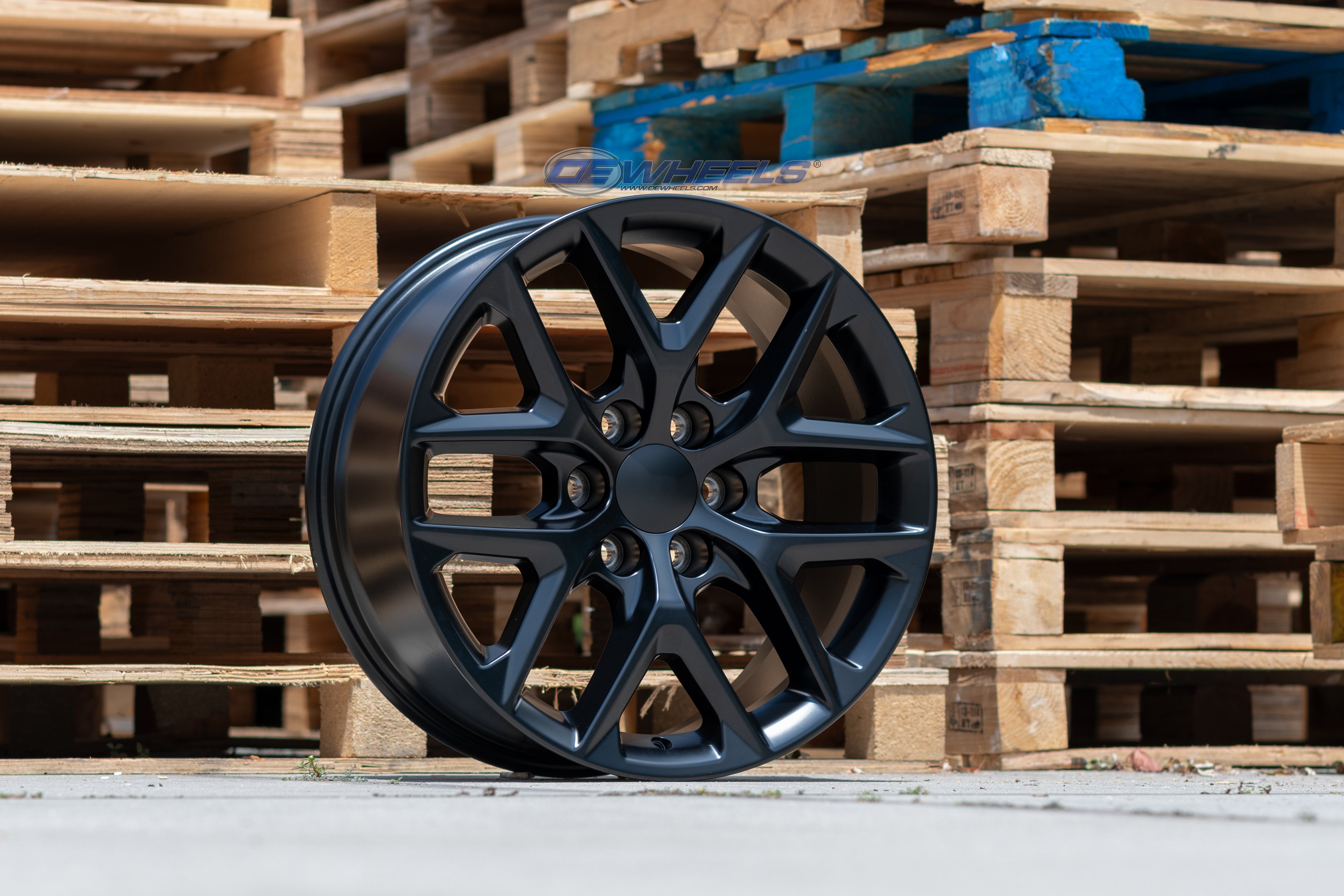 OE Wheels CV62-20090-6550-28B1 20" Replica fits Chevrolet Silverado Gloss Black