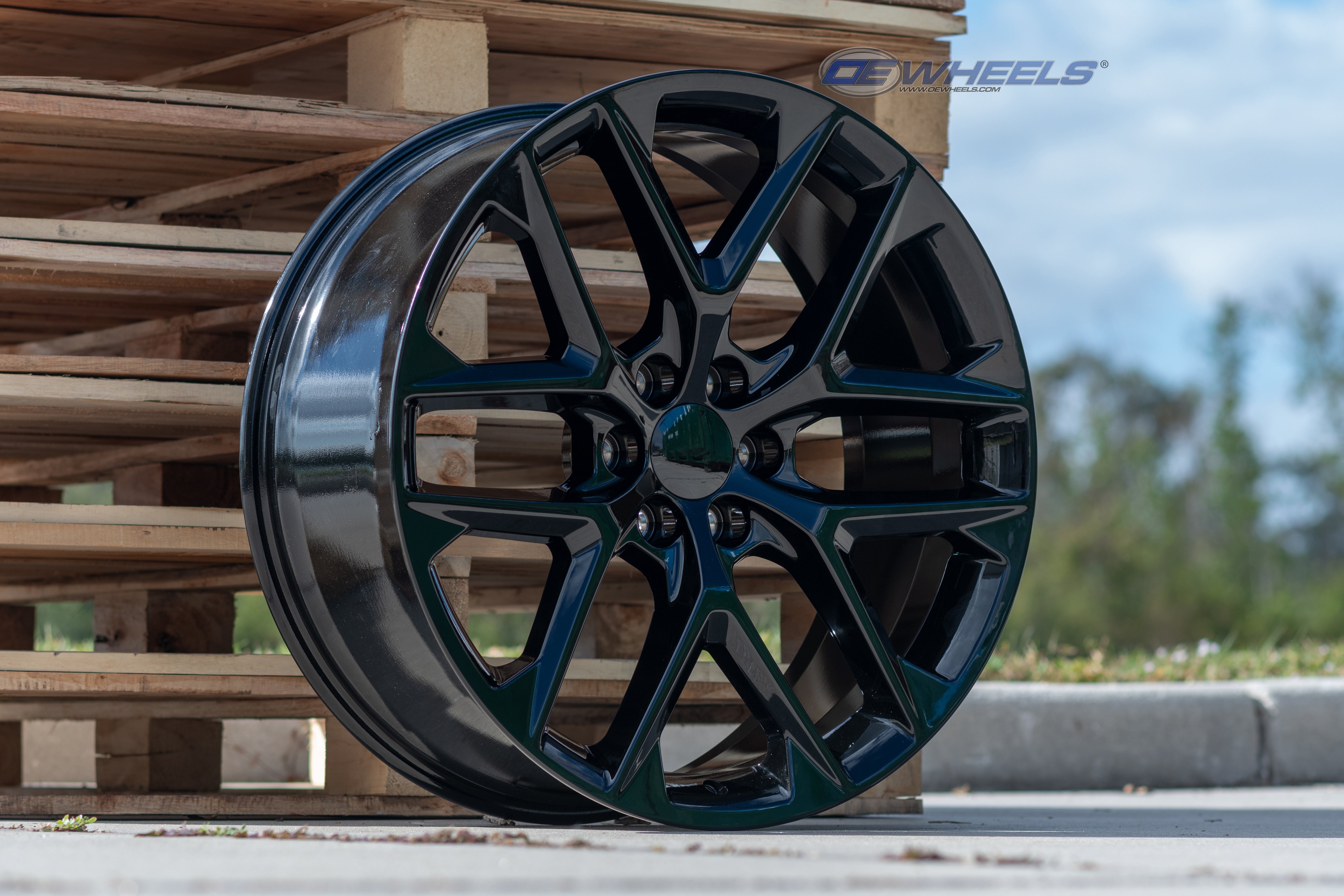 OE Wheels CV62-24100-6550-28B 24" Replica fits Chevrolet Silverado Gloss Black