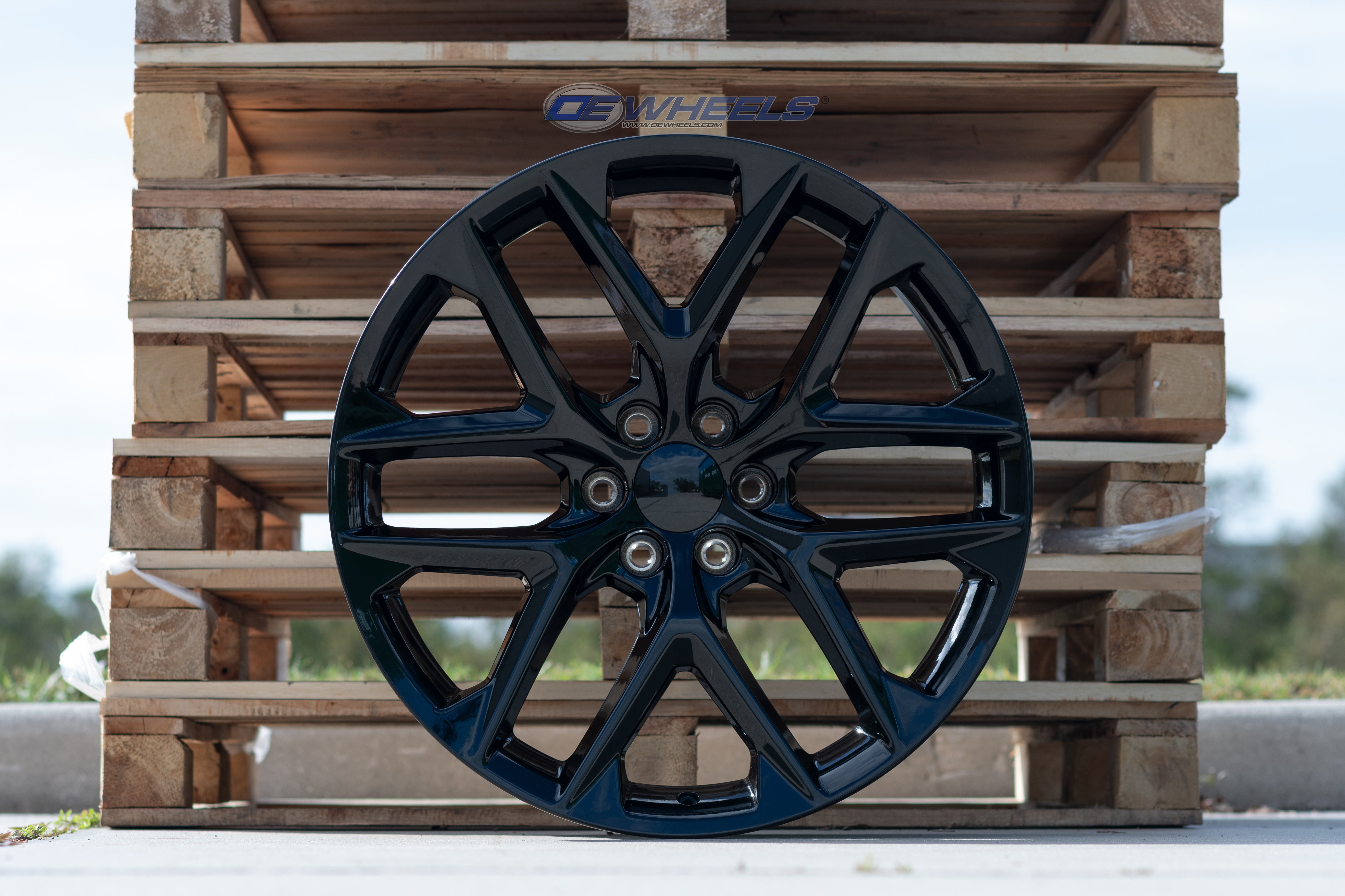 OE Wheels CV62-24100-6550-28B 24" Replica fits Chevrolet Silverado Gloss Black