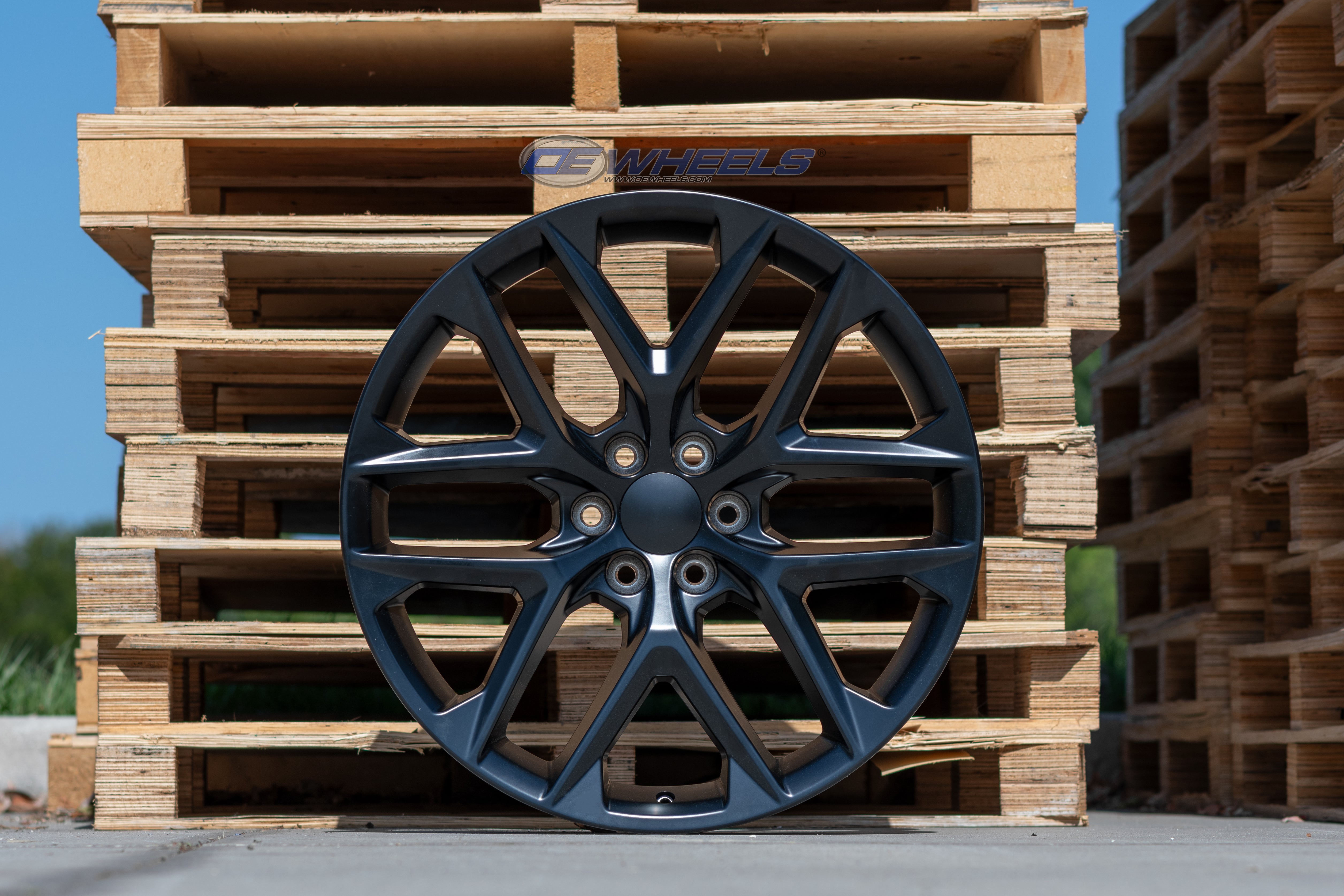 OE Wheels CV62-24100-6550-28B1 24" Replica fits Chevrolet Silverado Gloss Black