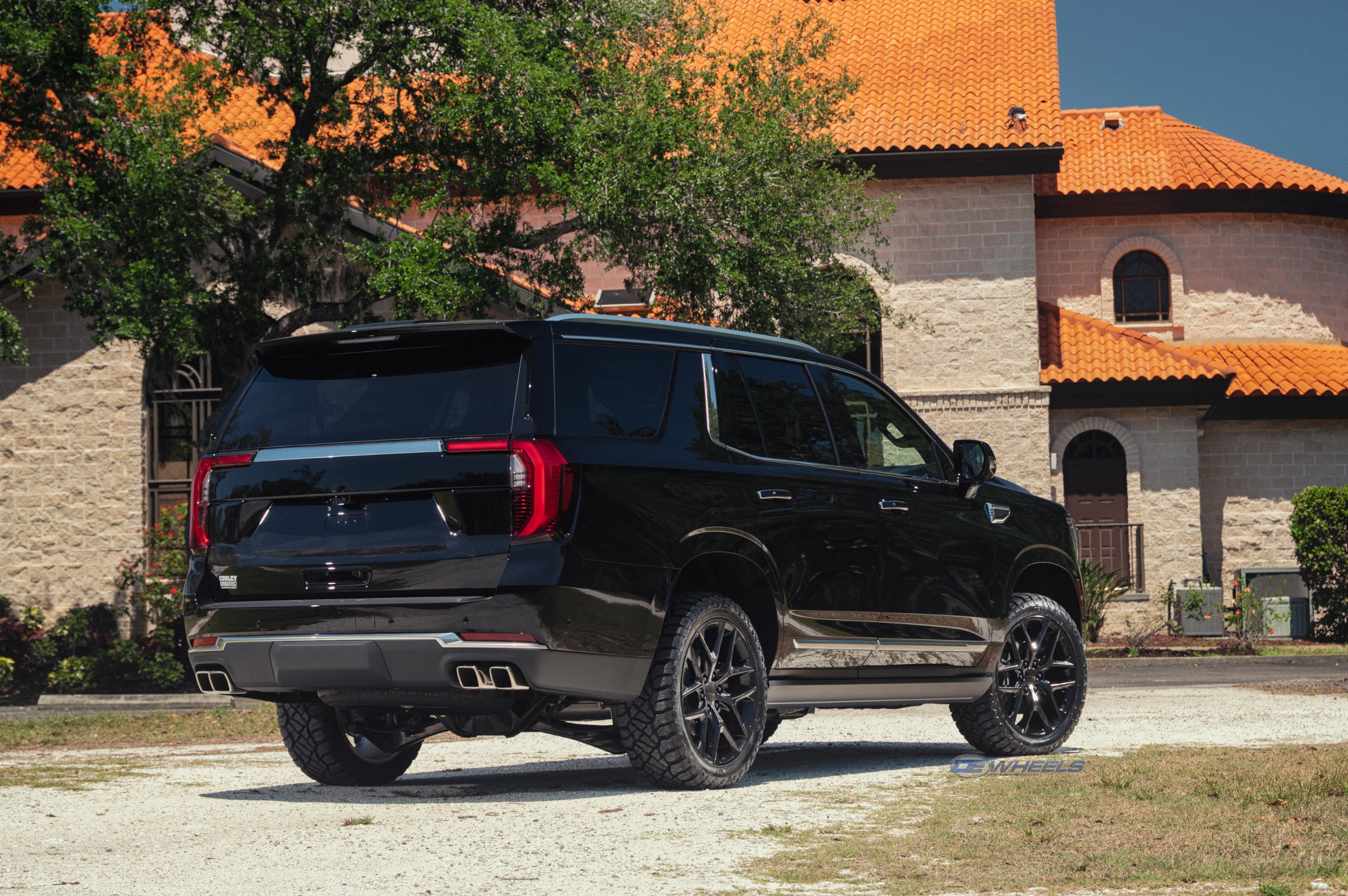 OE Wheels CV62-22090-6550-28B 22" Replica fits Chevrolet Silverado Gloss Black