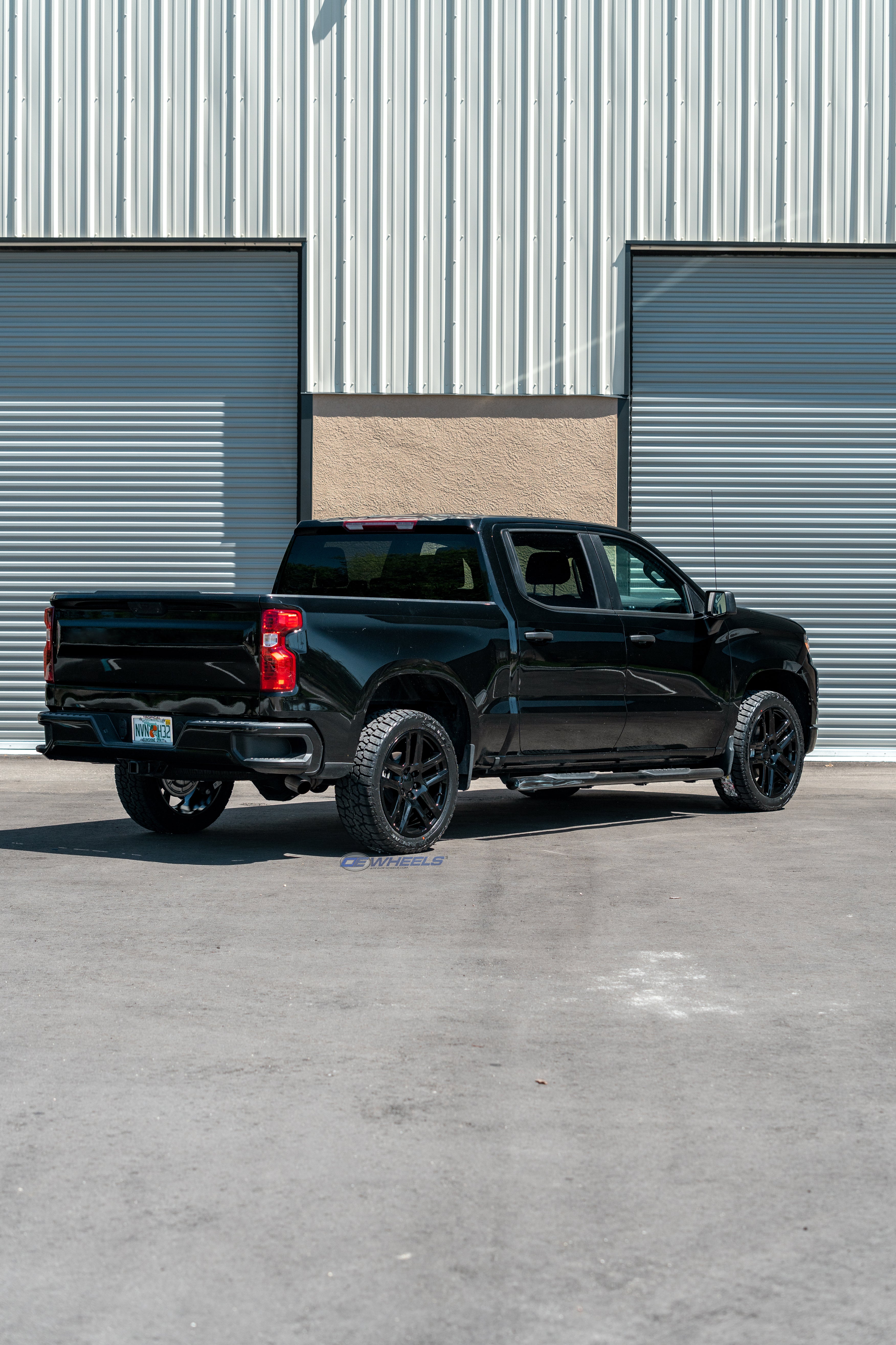 OE Wheels CV63-22090-6550-28B 22" Replica fits Chevrolet Silverado 1500 Black