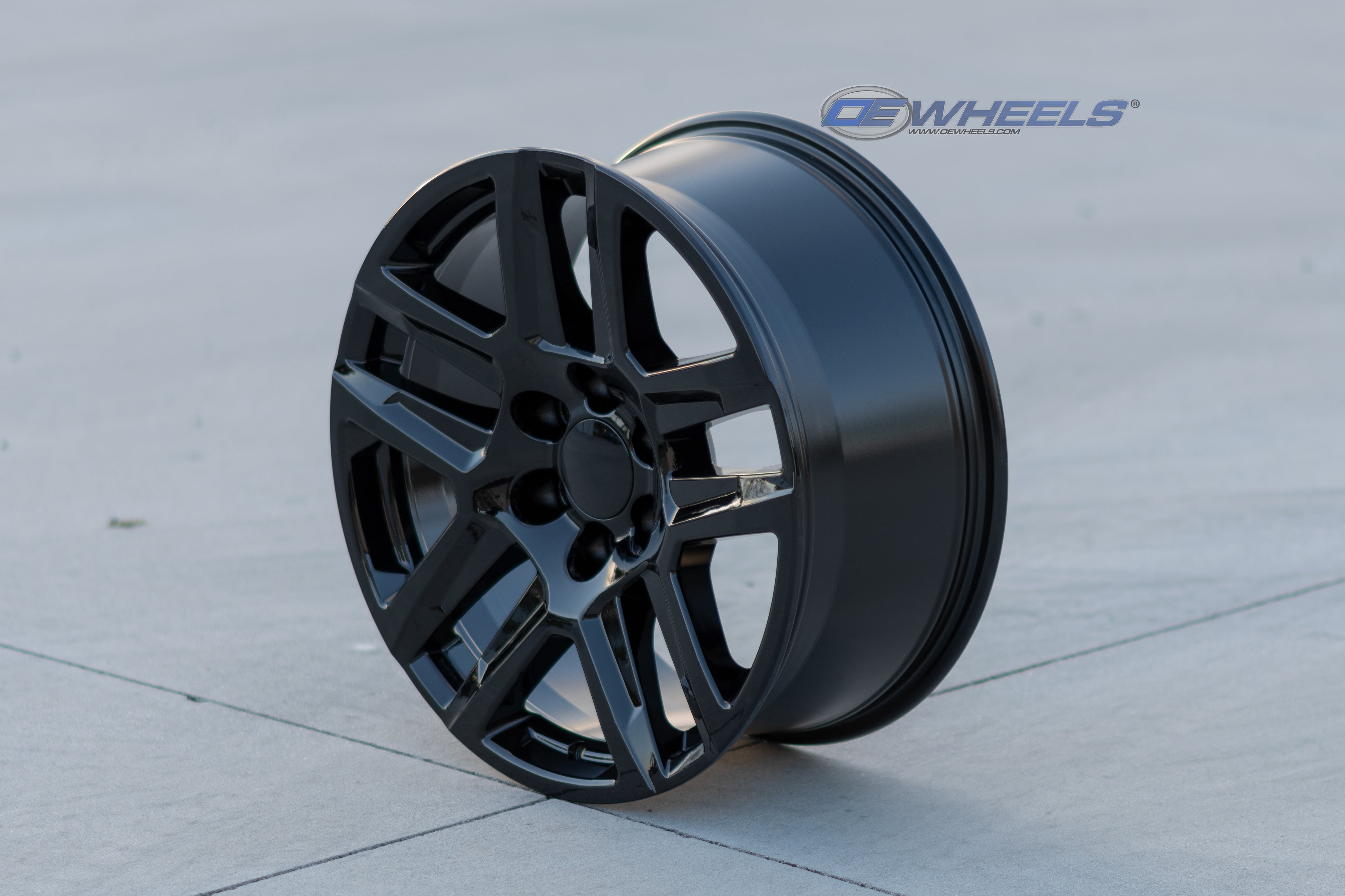 OE Wheels CV63-22090-6550-28B 22" Replica fits Chevrolet Silverado 1500 Black