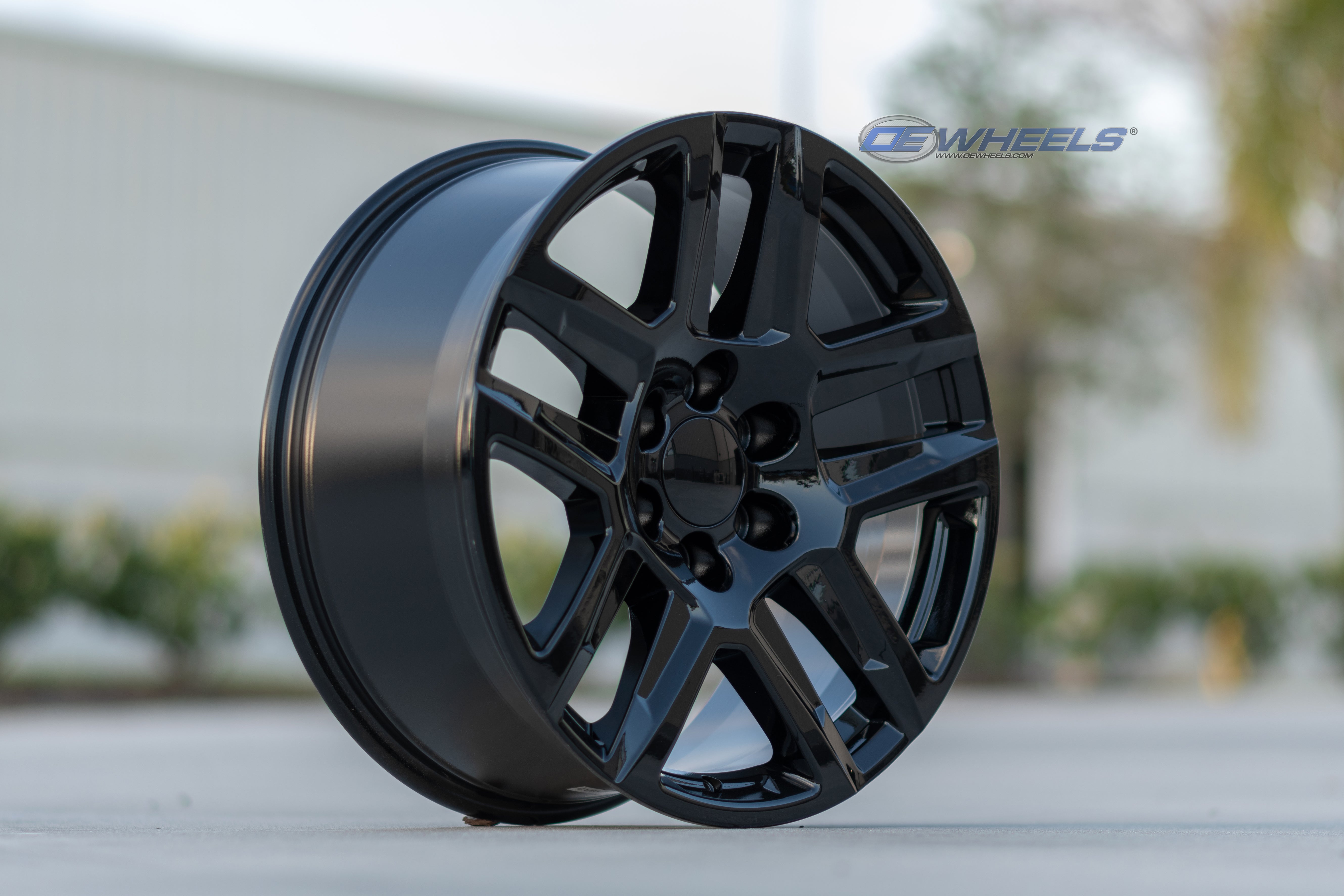 OE Wheels CV63-22090-6550-28B 22" Replica fits Chevrolet Silverado 1500 Black