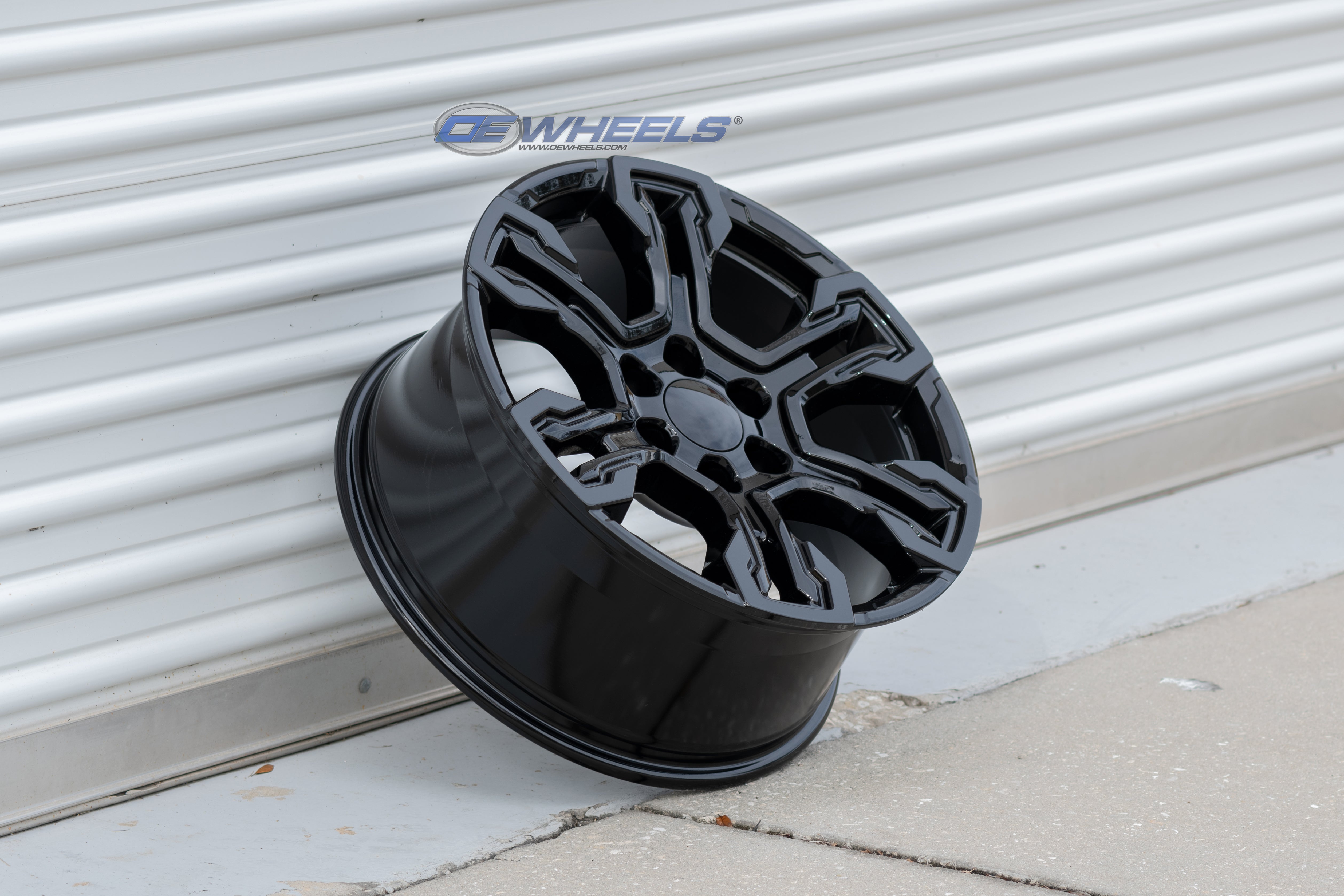 OE Wheels CV65-20090-6550-26B 20" Replica fits Chevrolet Silverado Gloss Black