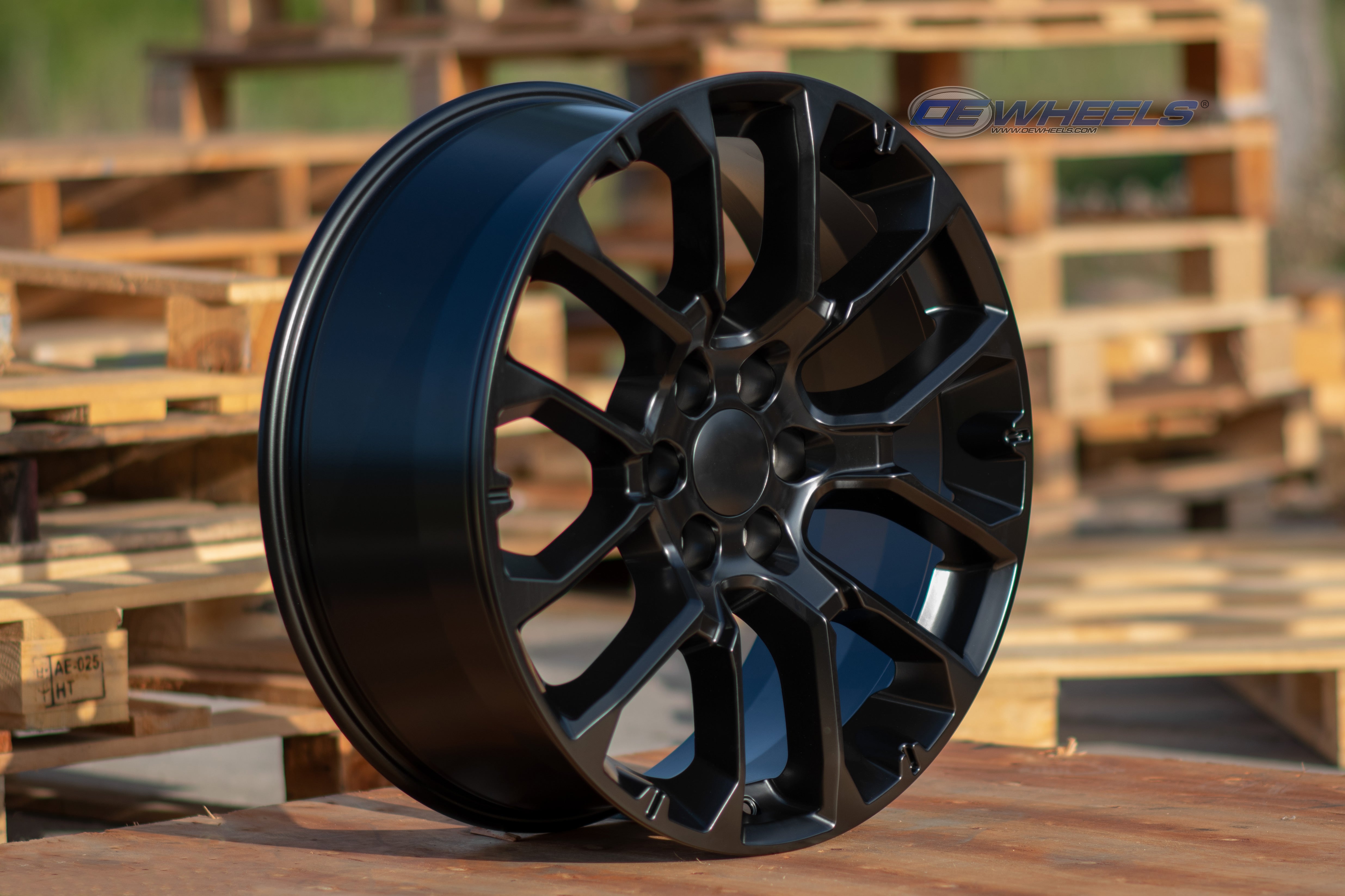 OE Wheels CV67-22090-6550-28B1 22" Replica fits Chevrolet Suburban 1500 Black