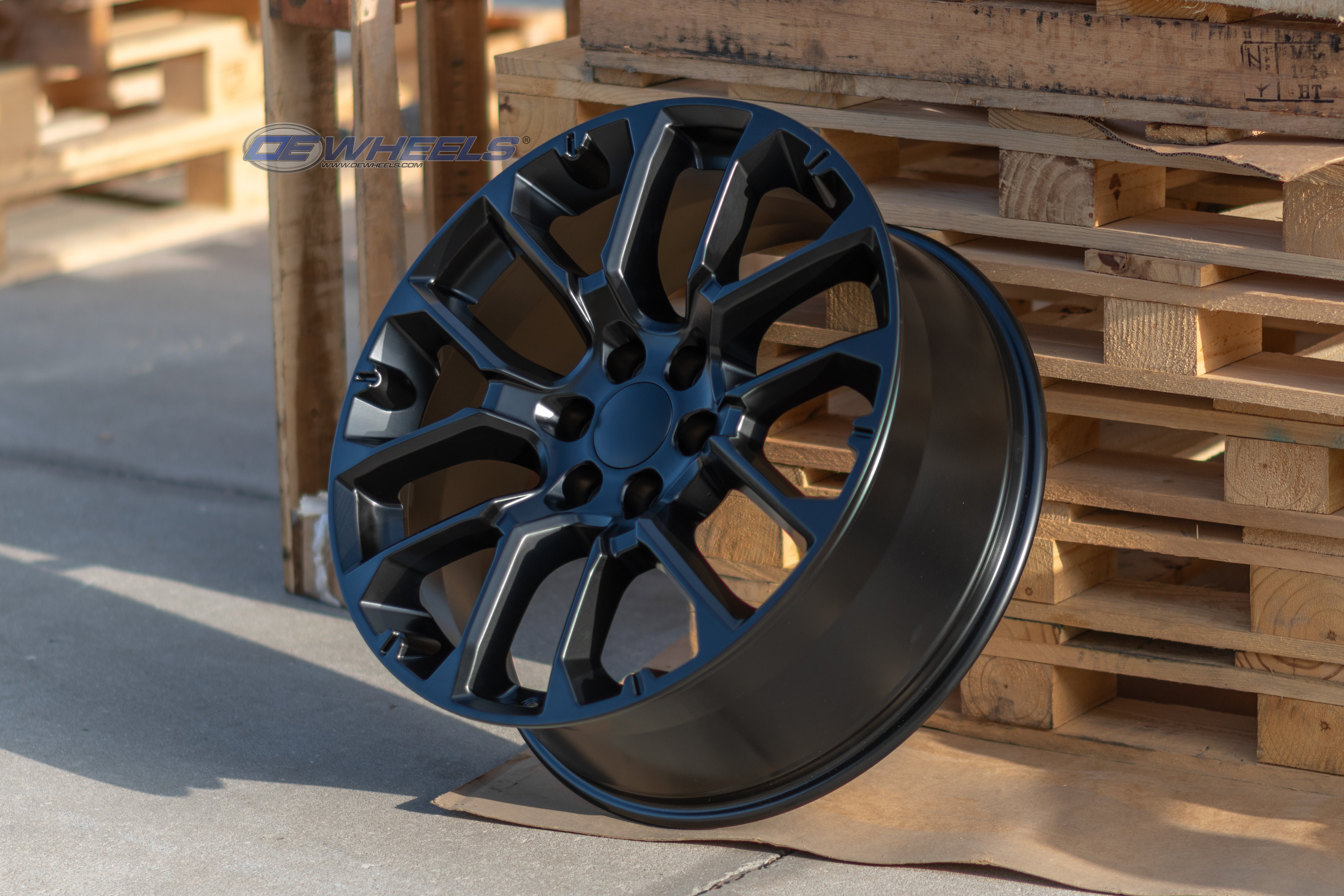OE Wheels CV67-22090-6550-28B1 22" Replica fits Chevrolet Suburban 1500 Black