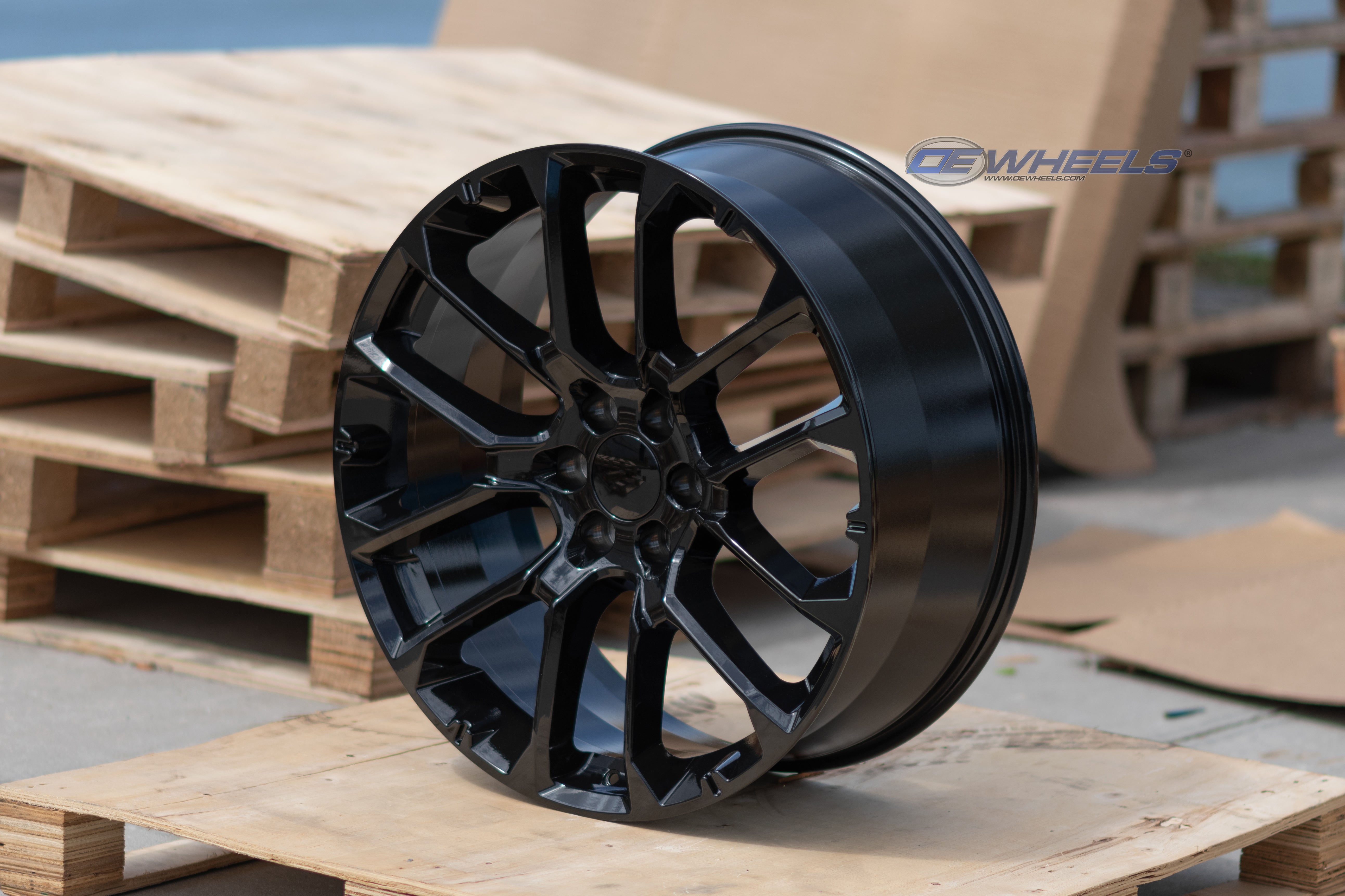 OE Wheels CV67-22090-6550-28B 22" Replica fits Chevrolet Suburban 1500 Black