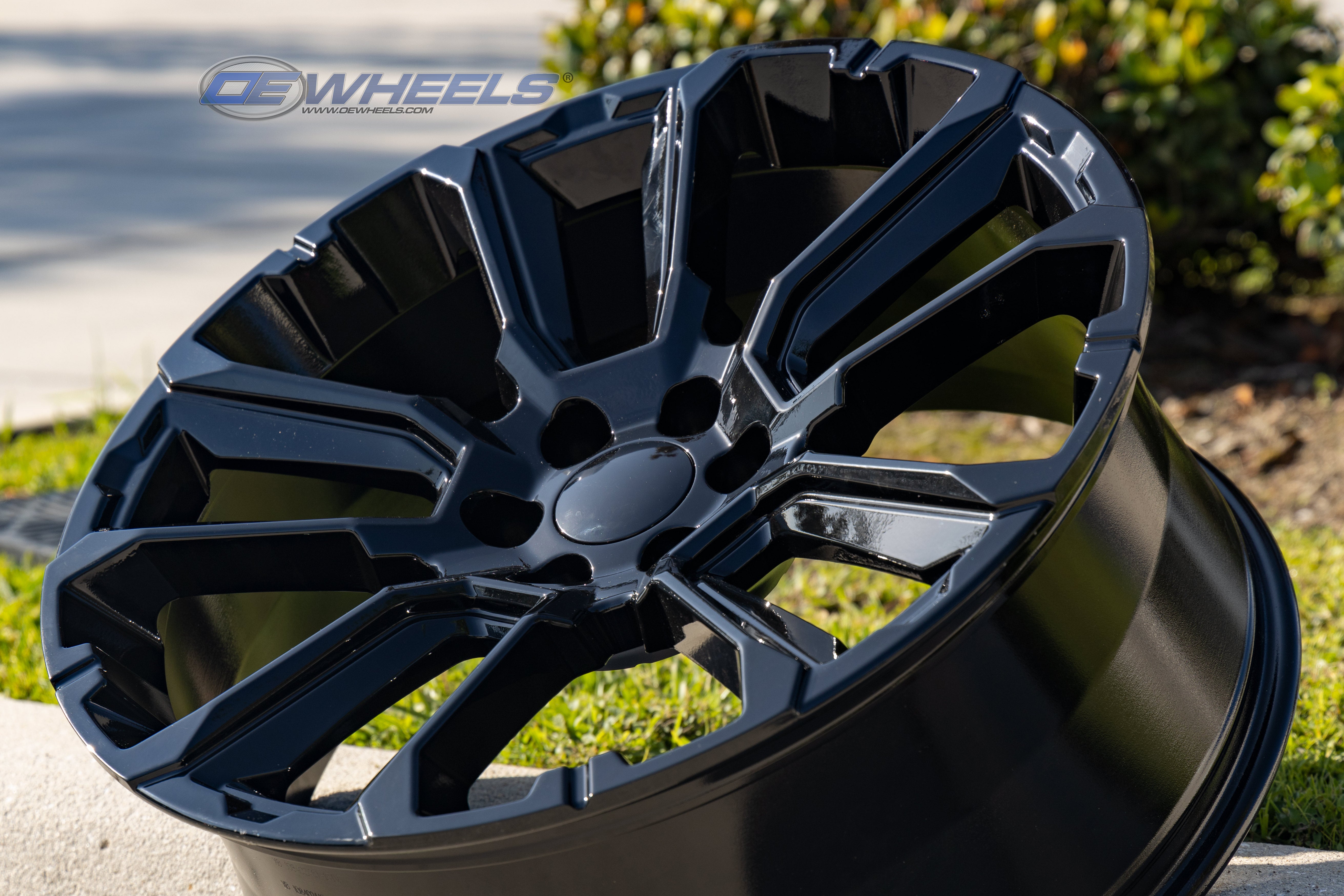 OE Wheels CV68-22090-6550-28B 22" Replica fits Chevrolet Suburban 1500 Black