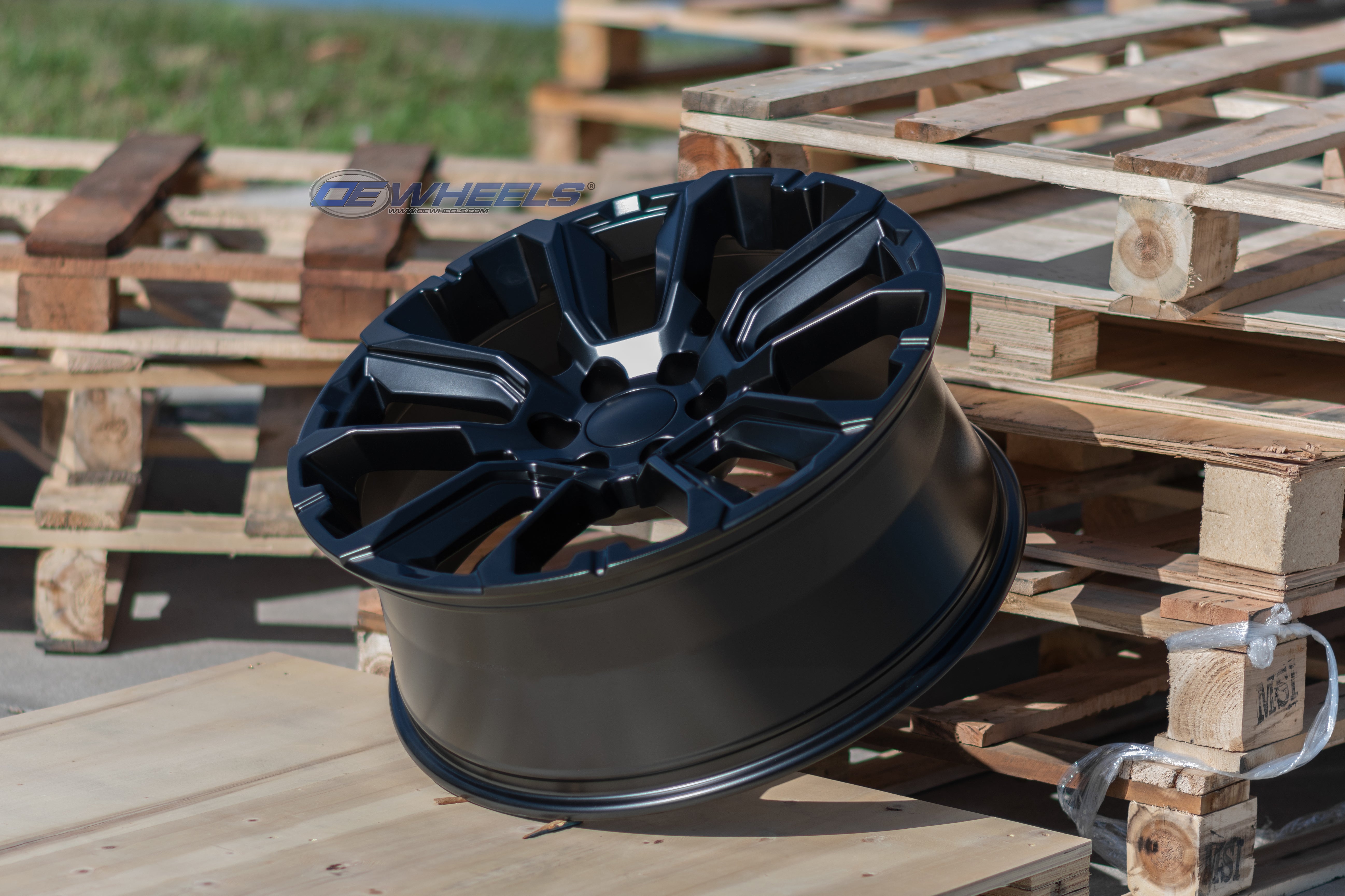 OE Wheels CV68-24100-6550-28B1 24" Replica fits Chevrolet Suburban 1500 Black