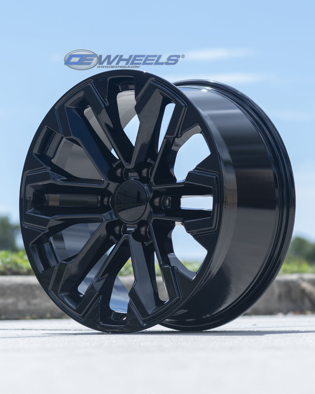 OE Wheels CV69-20090-6550-26B 20" Replica fits Chevrolet Silverado Gloss Black