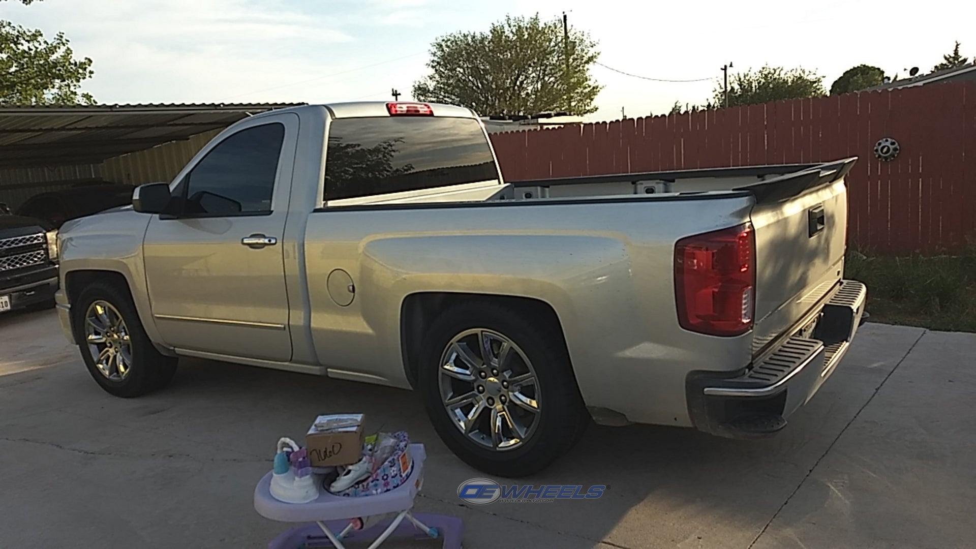 OE Wheels CV73B-22090-6550-24HB-ic 22" Replica CV73B fits Chevrolet Tahoe Chrome