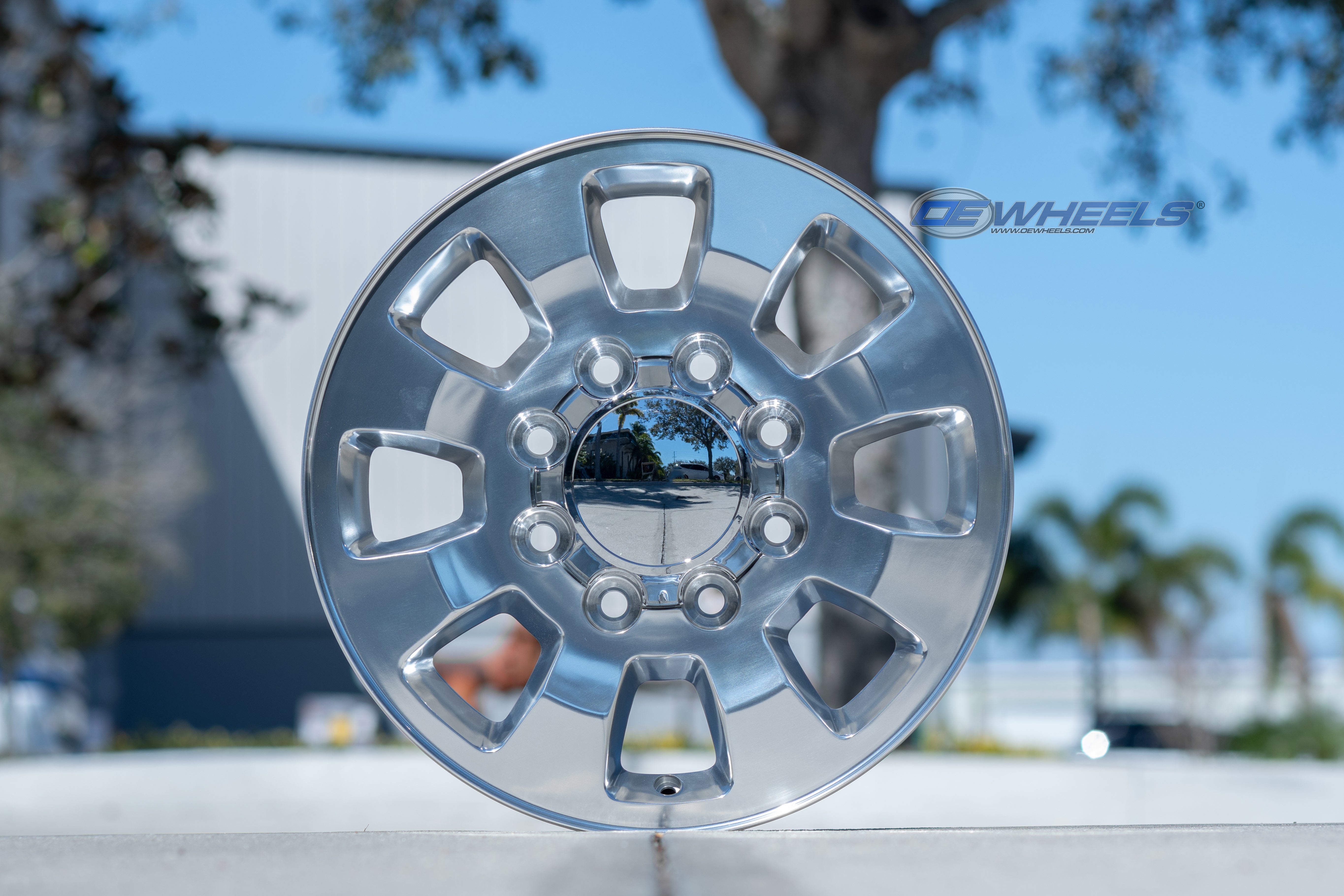 OE Wheels CV75B-18080-8180-44P 18" Replica CV75B fits GMC Sierra 18x8 Polished