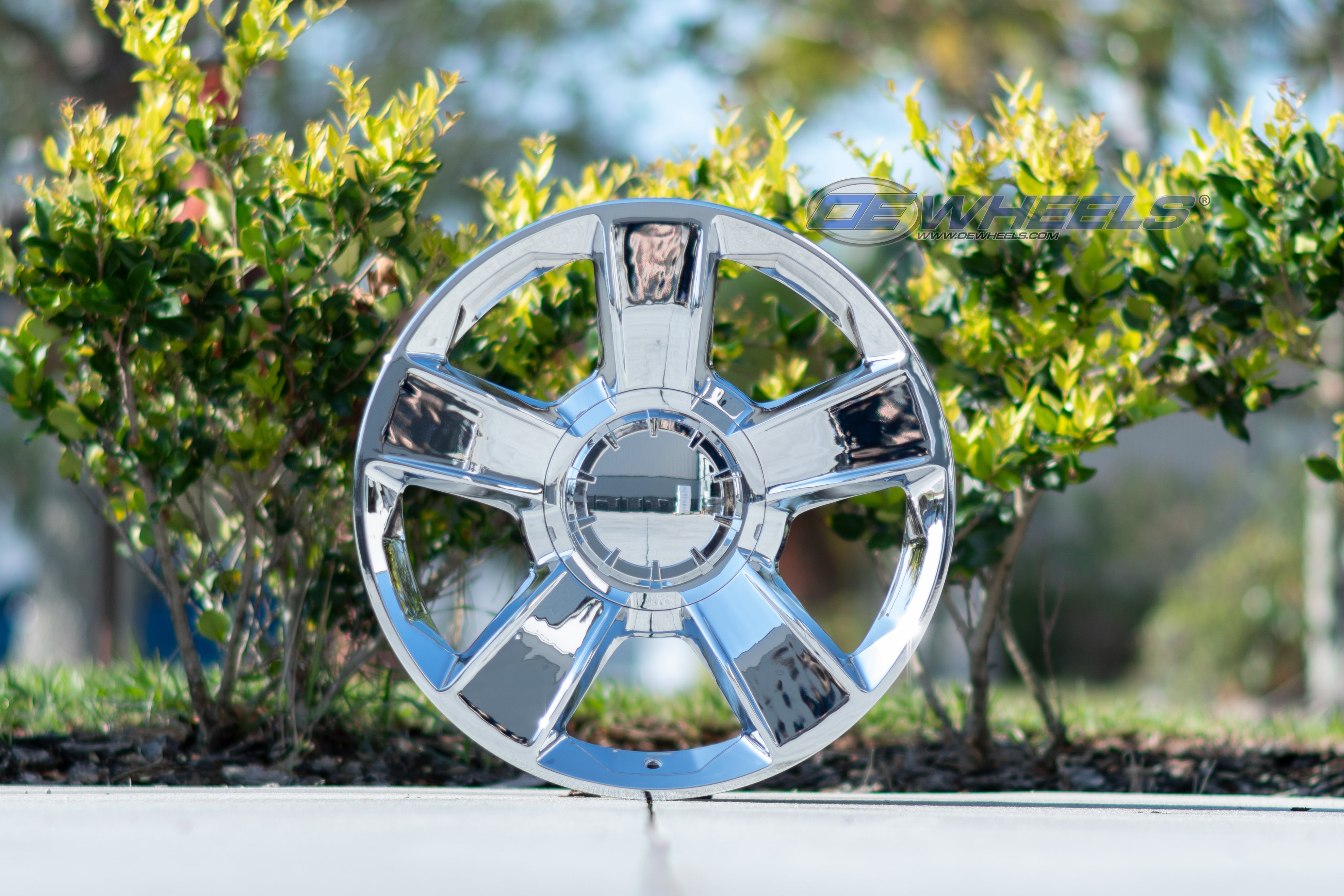 OE Wheels CV79-20085-6550-30C 20" Replica CV79 fits Chevrolet 20x8.5 Chrome