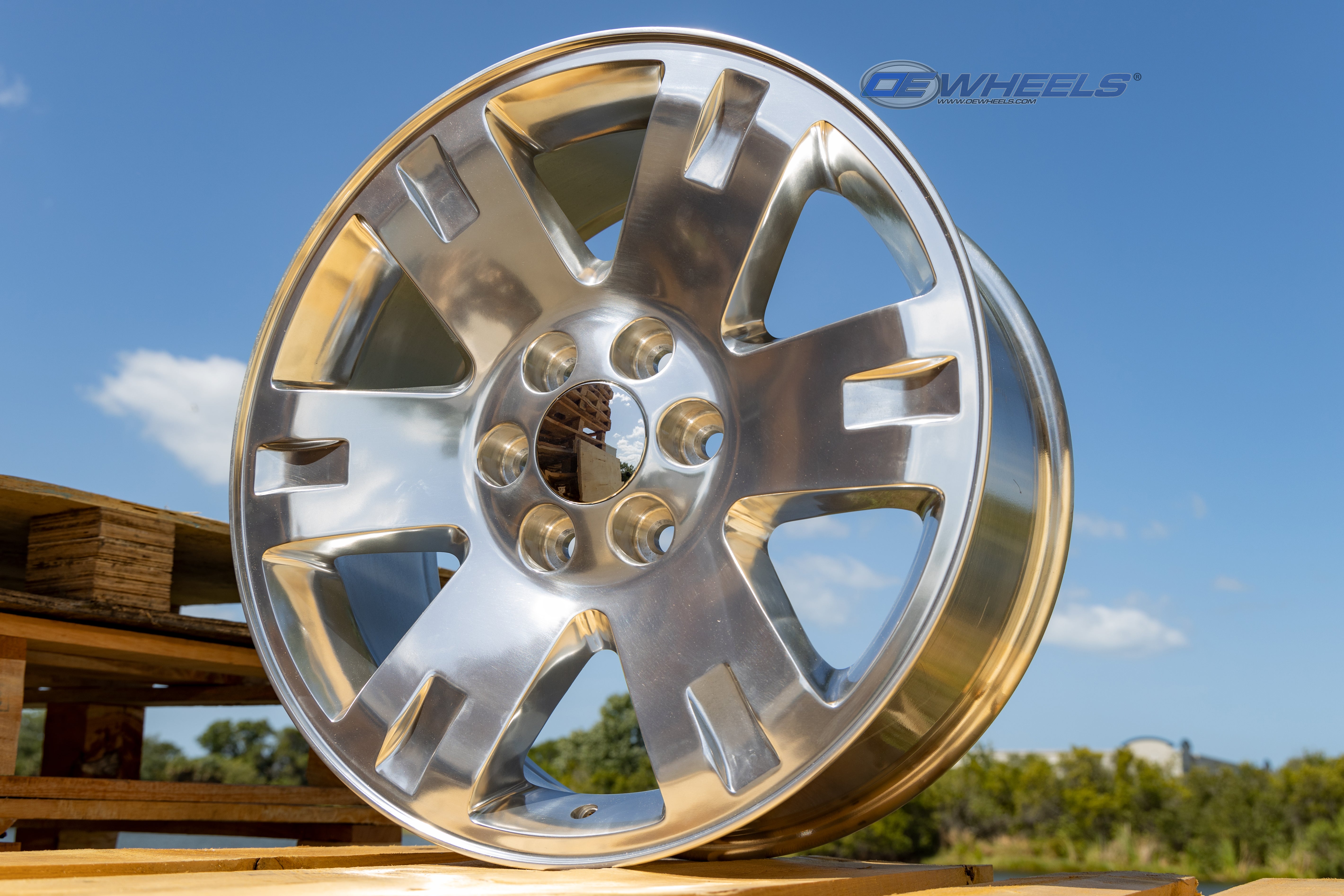 OE Wheels CV81-20085-6550-31P 20" Replica CV81 fits GMC Yukon 20x8.5 Polished