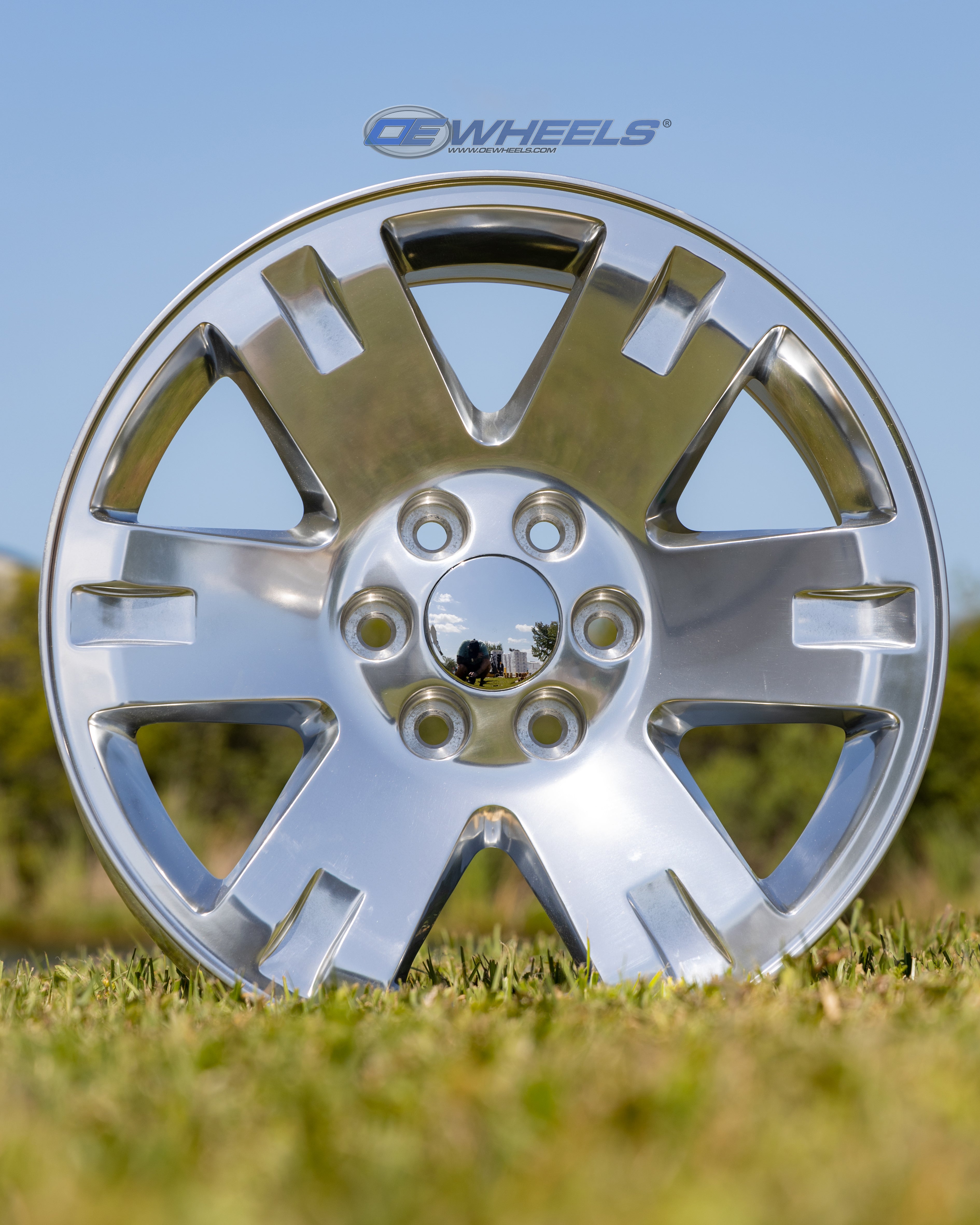 OE Wheels CV81-20085-6550-31P 20" Replica CV81 fits GMC Yukon 20x8.5 Polished