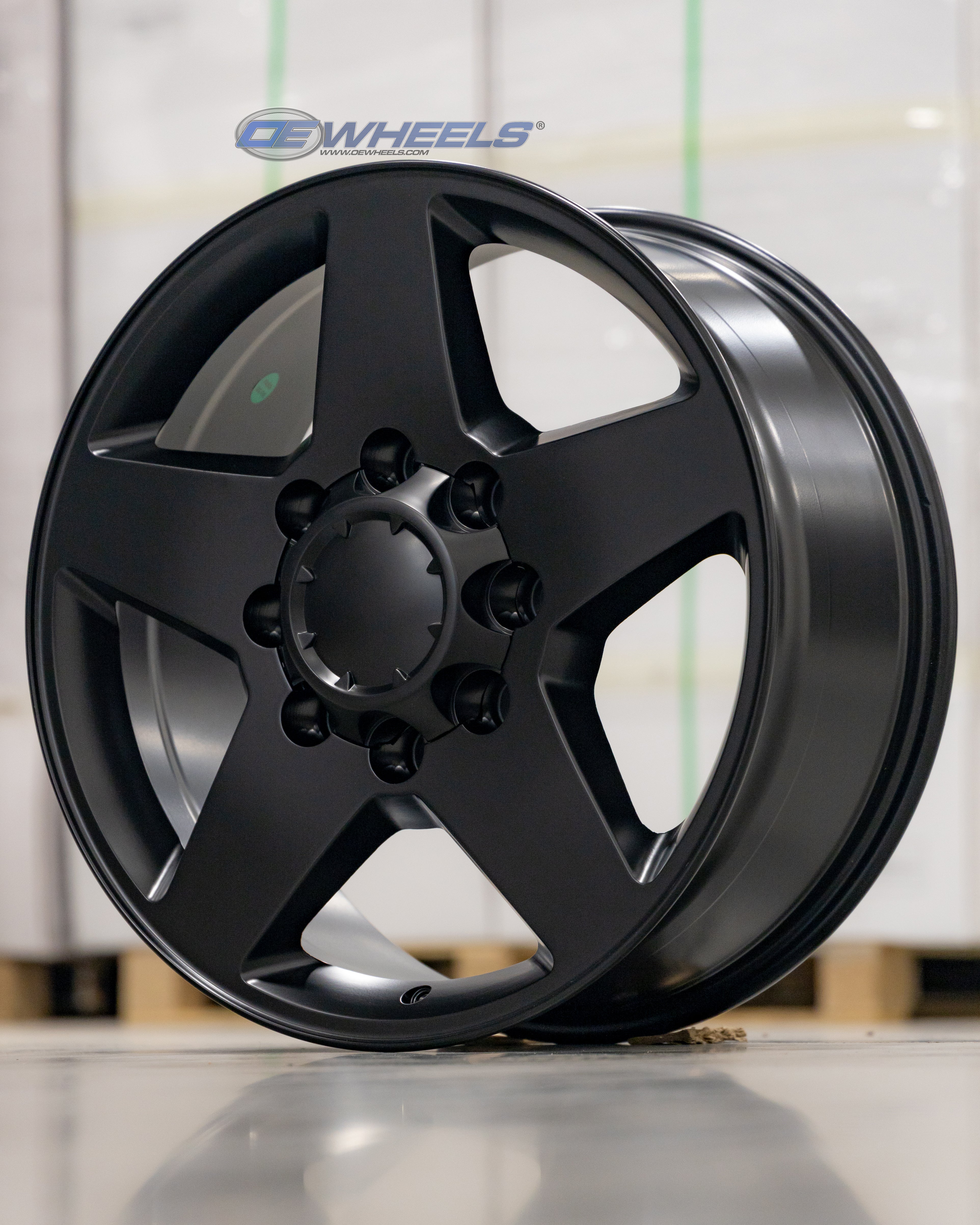 OE Wheels CV91B-20085-8180-44B1 20" Replica CV91B fits 8 Lug Chevrolet Black