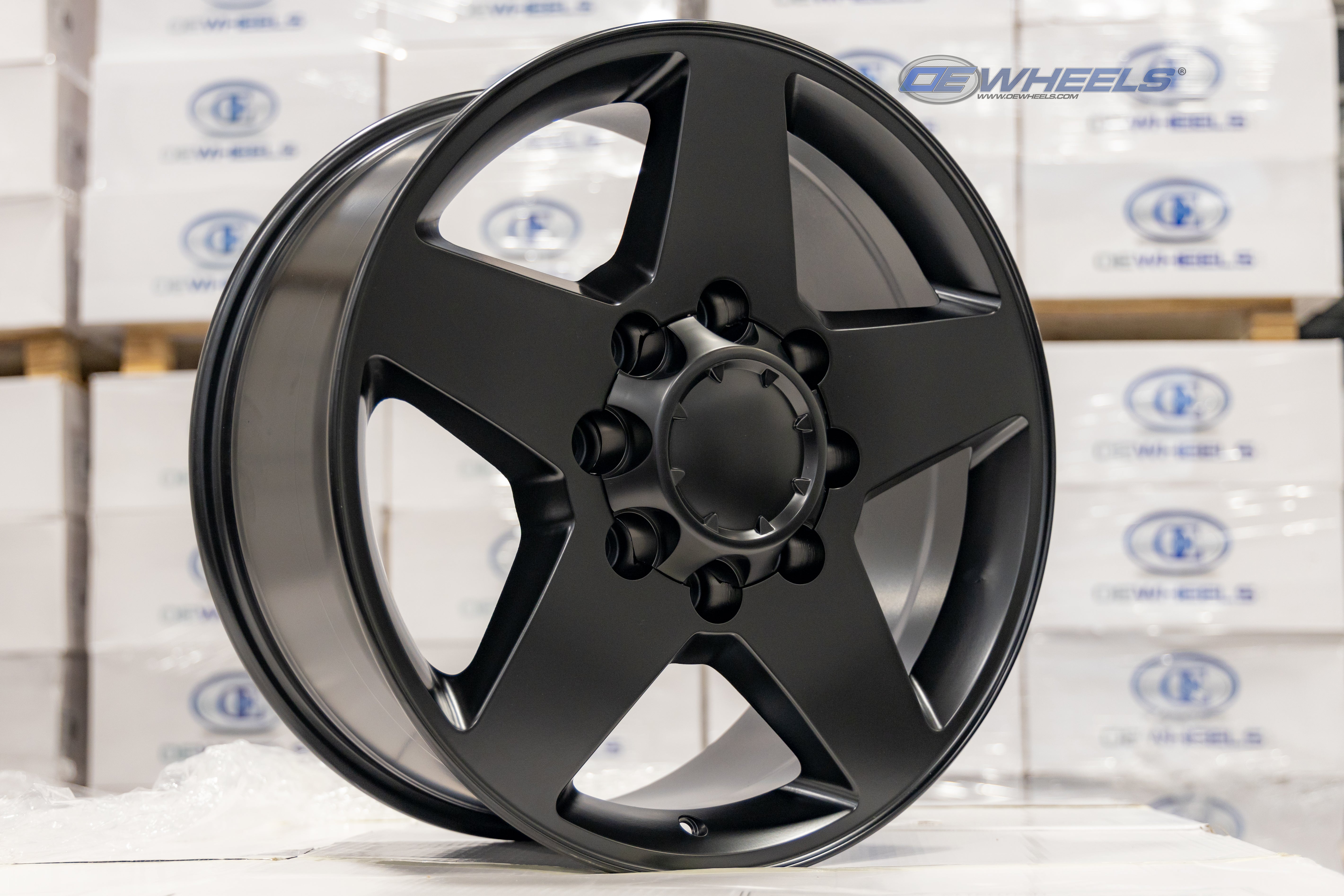 OE Wheels CV91B-20085-8180-44B1 20" Replica CV91B fits 8 Lug Chevrolet Black
