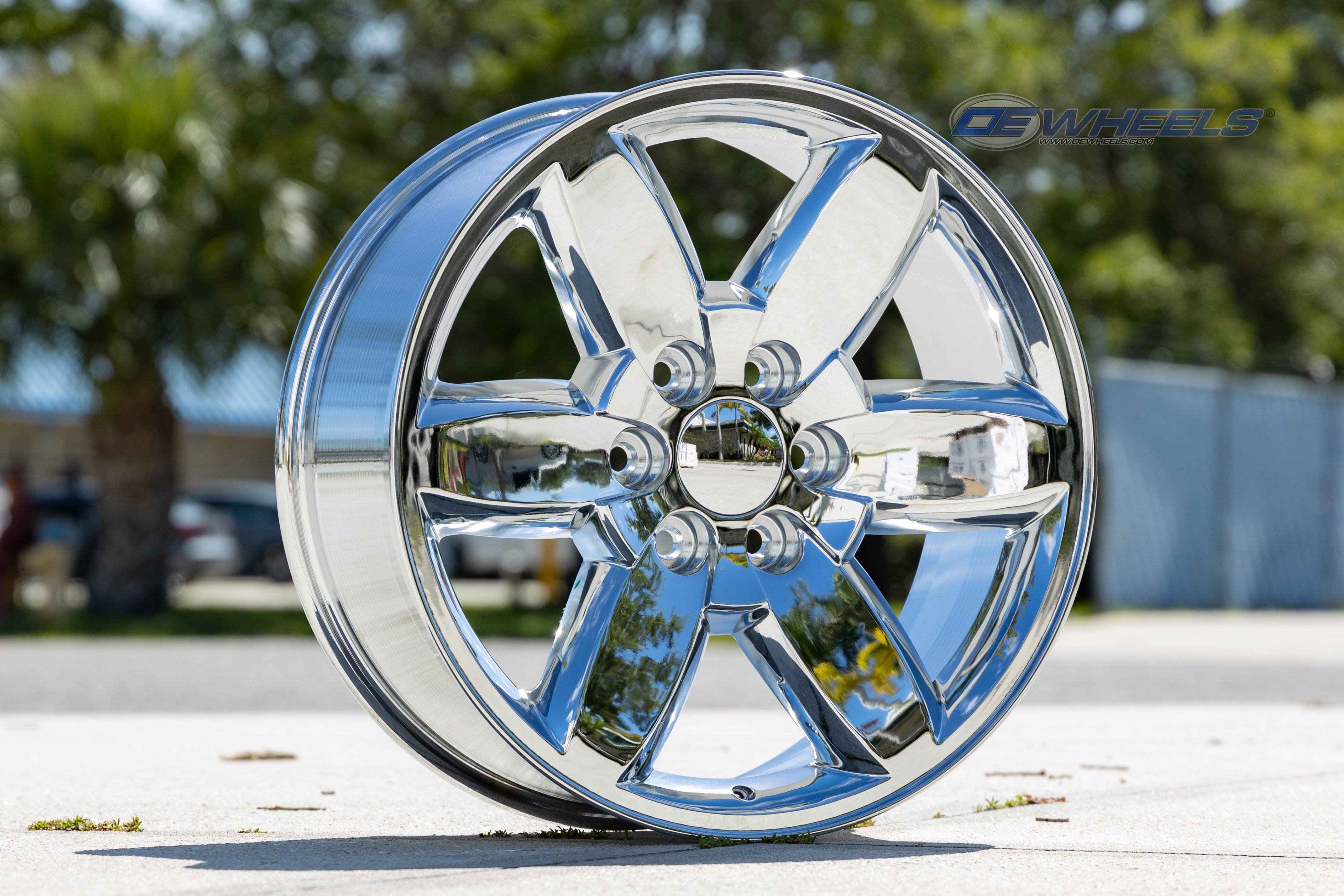 OE Wheels CV94-20085-6550-31C 20" Replica fits Chevrolet Silverado 20x8.5 Chrome