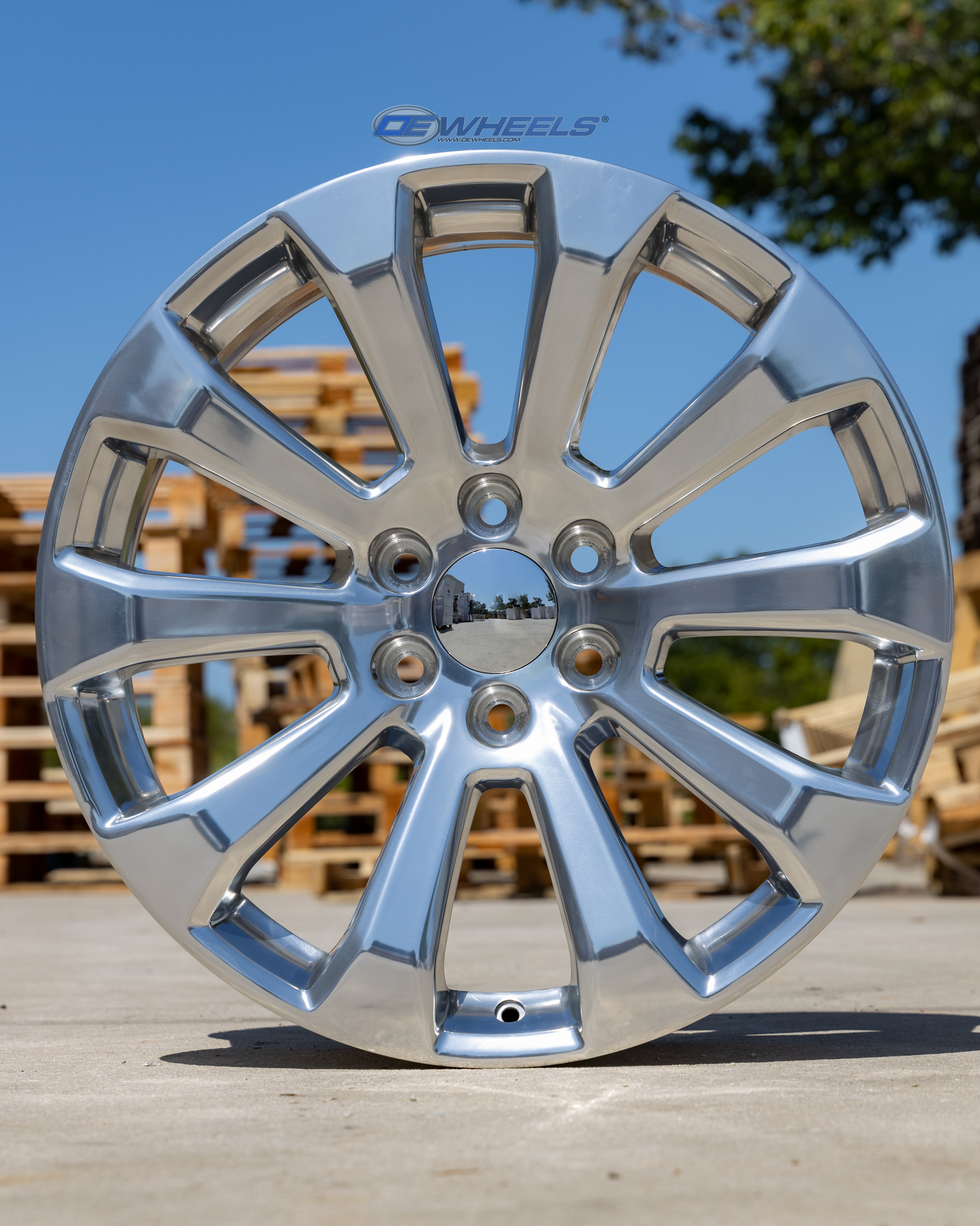 OE Wheels CV95-22090-6550-28P 22" Replica fits Chevrolet Silverado 22x9 Polished