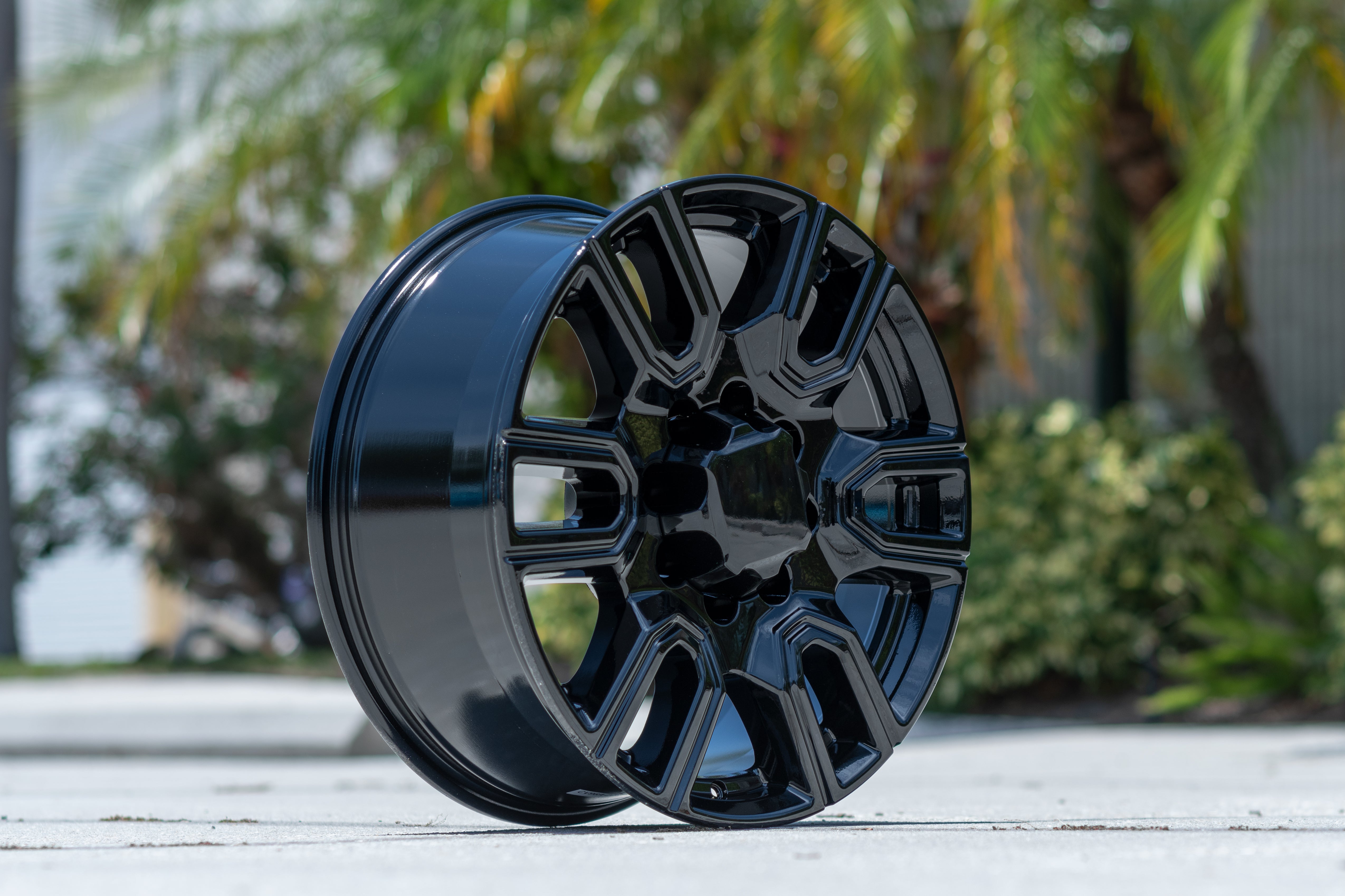 OE Wheels CV96B-20085-8180-47B 20" Replica fits GMC Sierra 2500/3500 Black