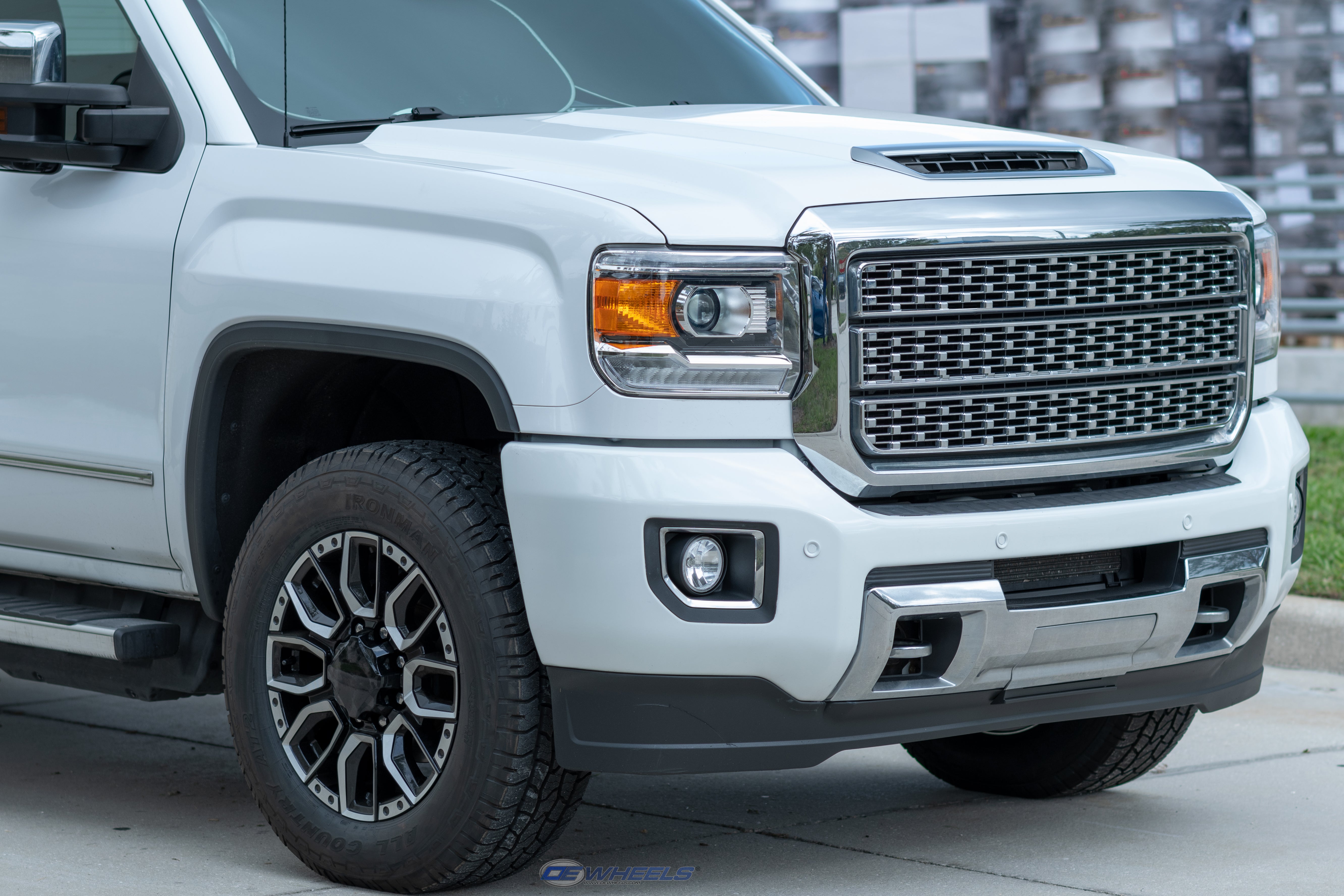 OE Wheels CV97A-20085-8650-12BM 20" Replica fits GMC Sierra 2500/3500 Black