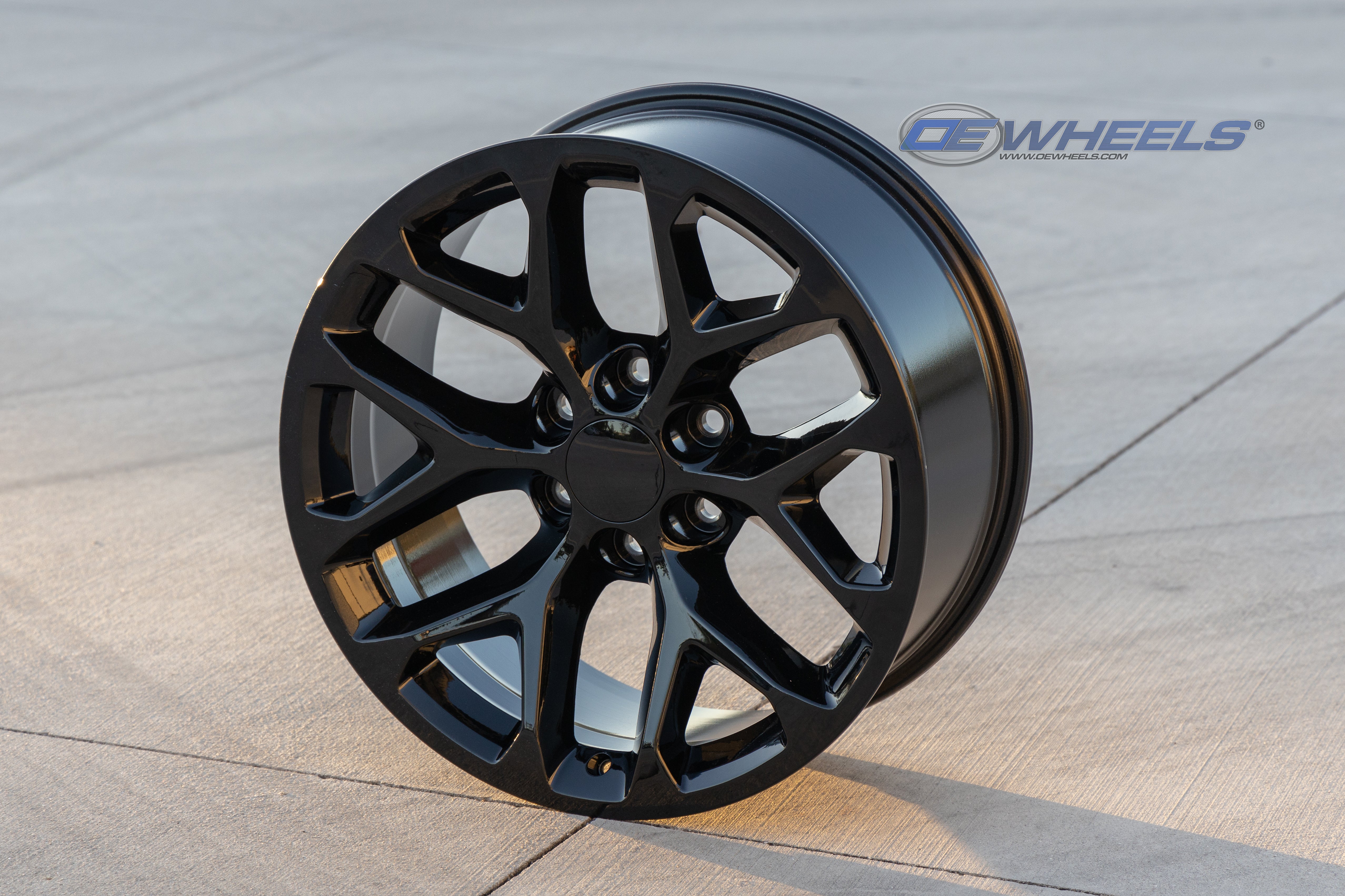 OE Wheels CV98B-20090-6550-24B 20" Replica CV98B fits Chevy Silverado 20x9 Black