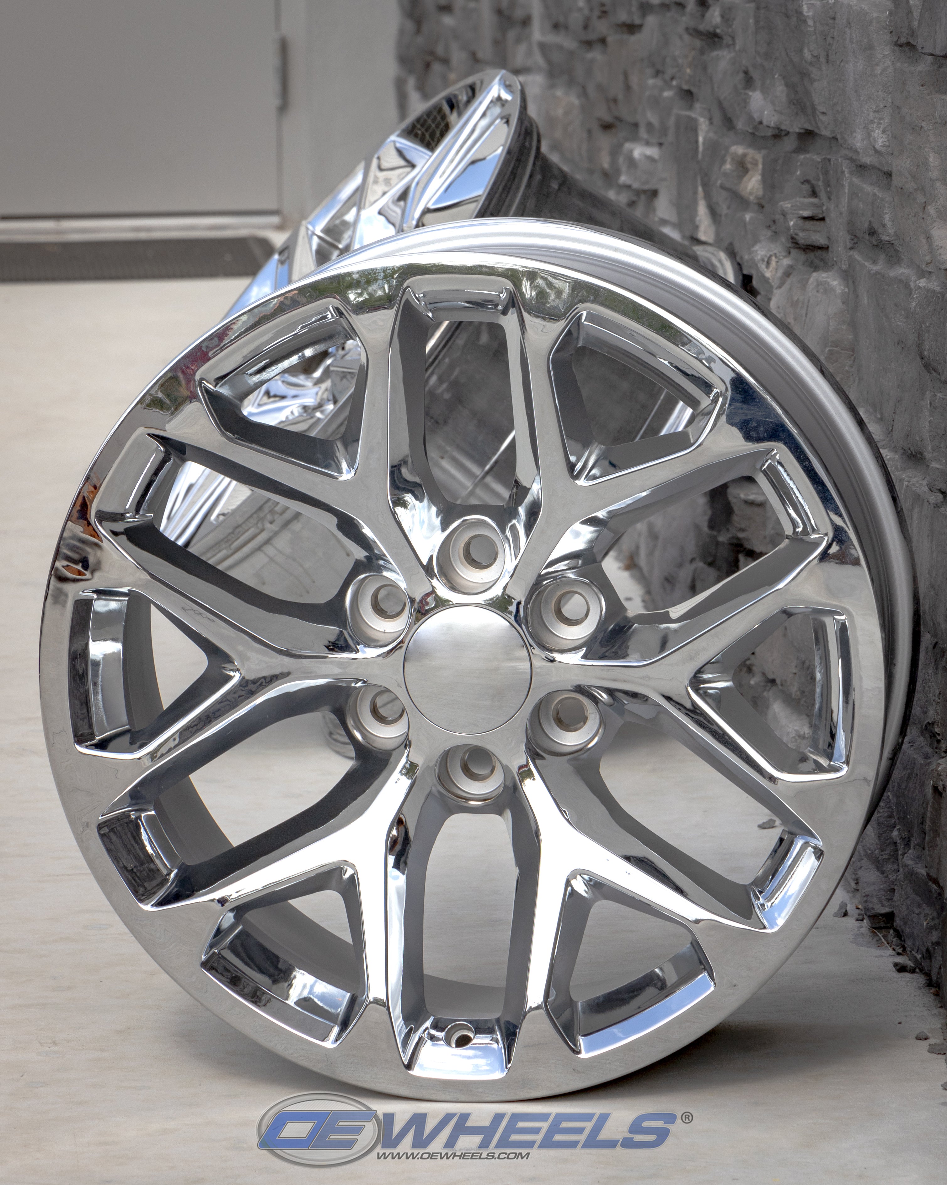 OE Wheels CV98B-20090-6550-24C 20" Replica CV98B fits Chevy Silverado Chrome