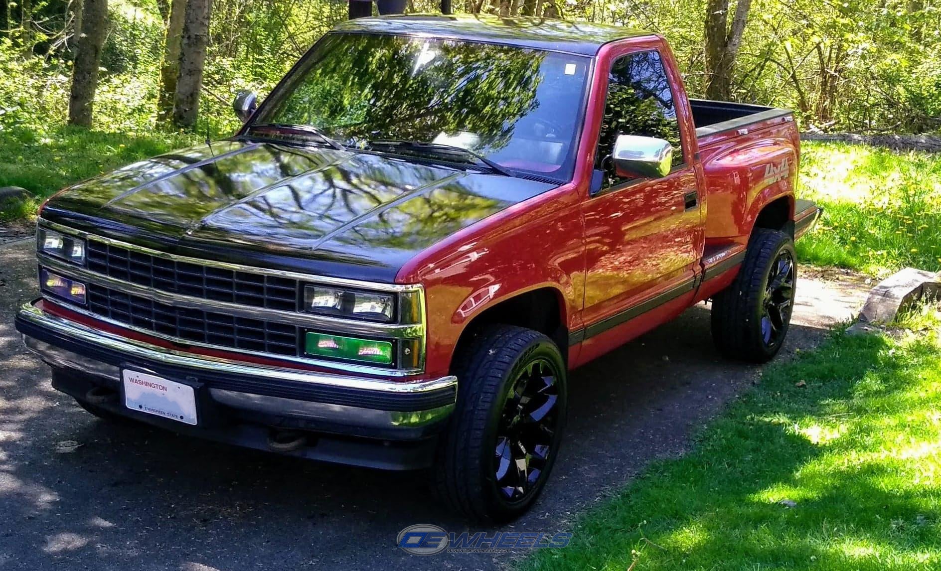 OE Wheels CV98B-20090-6550-24B 20" Replica CV98B fits Chevy Silverado 20x9 Black