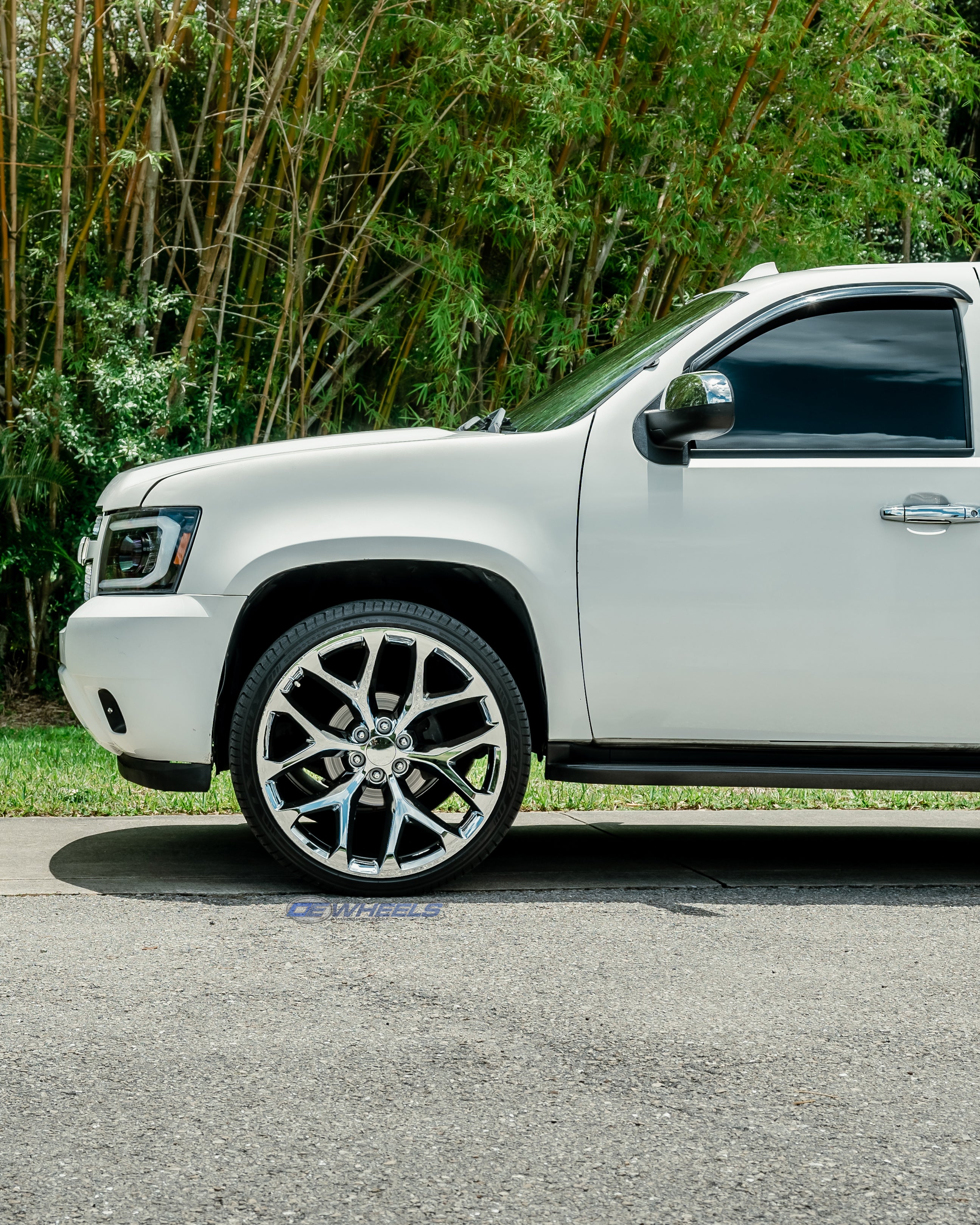 OE Wheels CV98B-26100-6550-24C 26" Replica CV98B fits Chevy Silverado Chrome