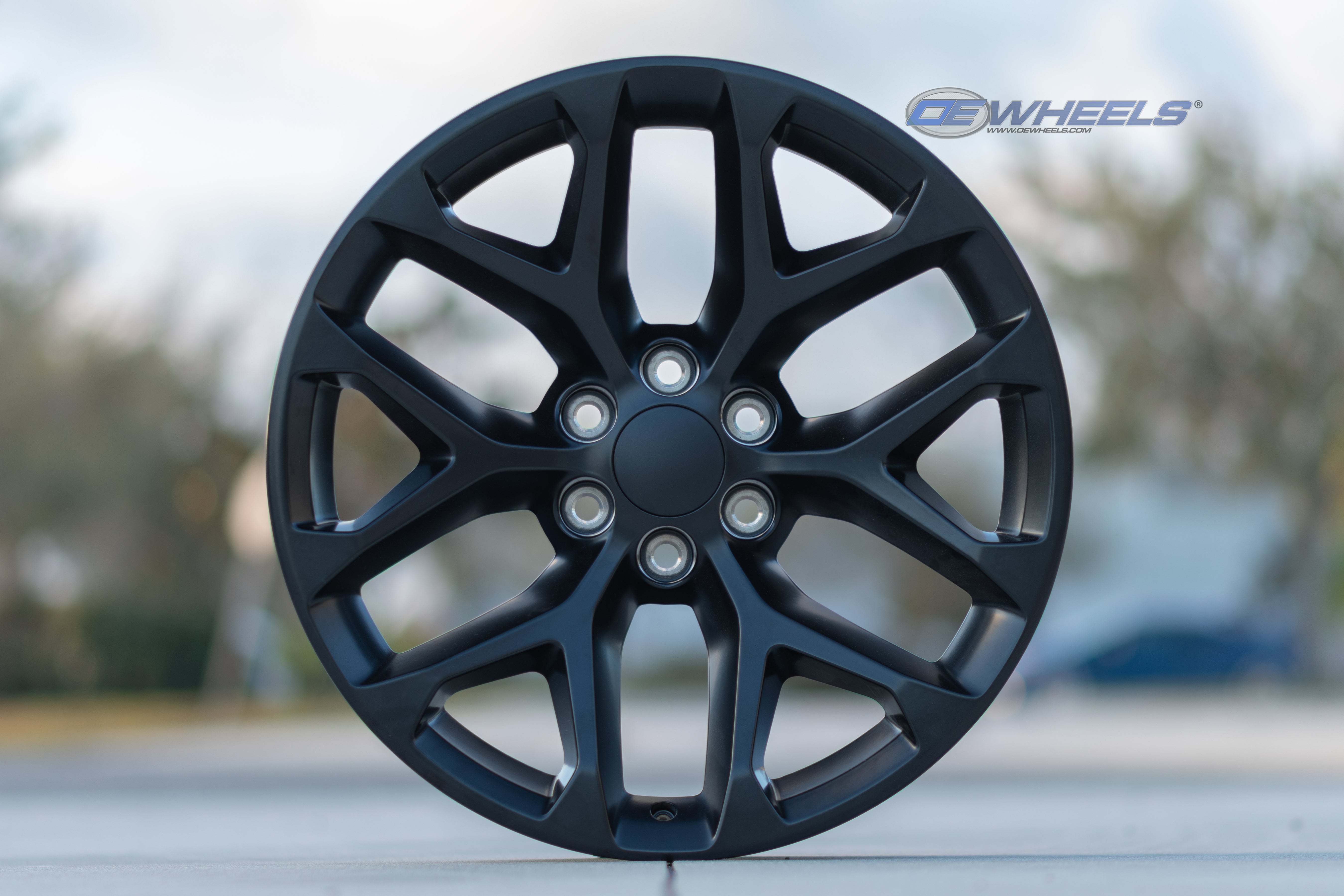 OE Wheels CV98B-22090-6550-24B1 22" Replica fits Chevy Silverado Satin Black